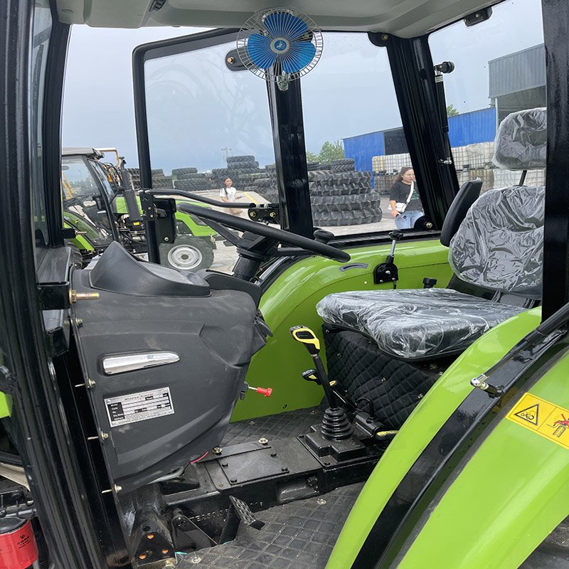 China Agricultural Equipment Mini Farm Tractor Machine Wheel Tractor Agricultural Machine Price