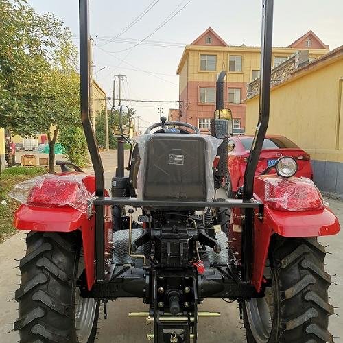 4WD Articulated Tractors with 70HP ~100HP Engine for Retail Industries
