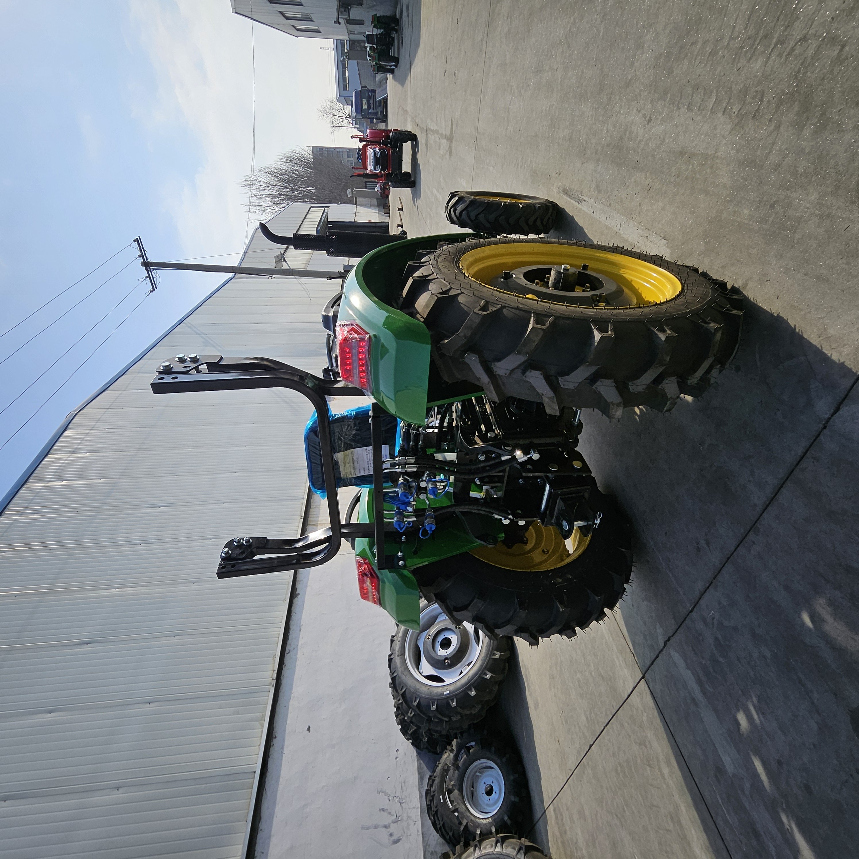 High Quality Four-wheel Tractors Price 80 Horsepower 90 Horsepower 100 Horsepower Tractors for Sale Agricultural Machinery