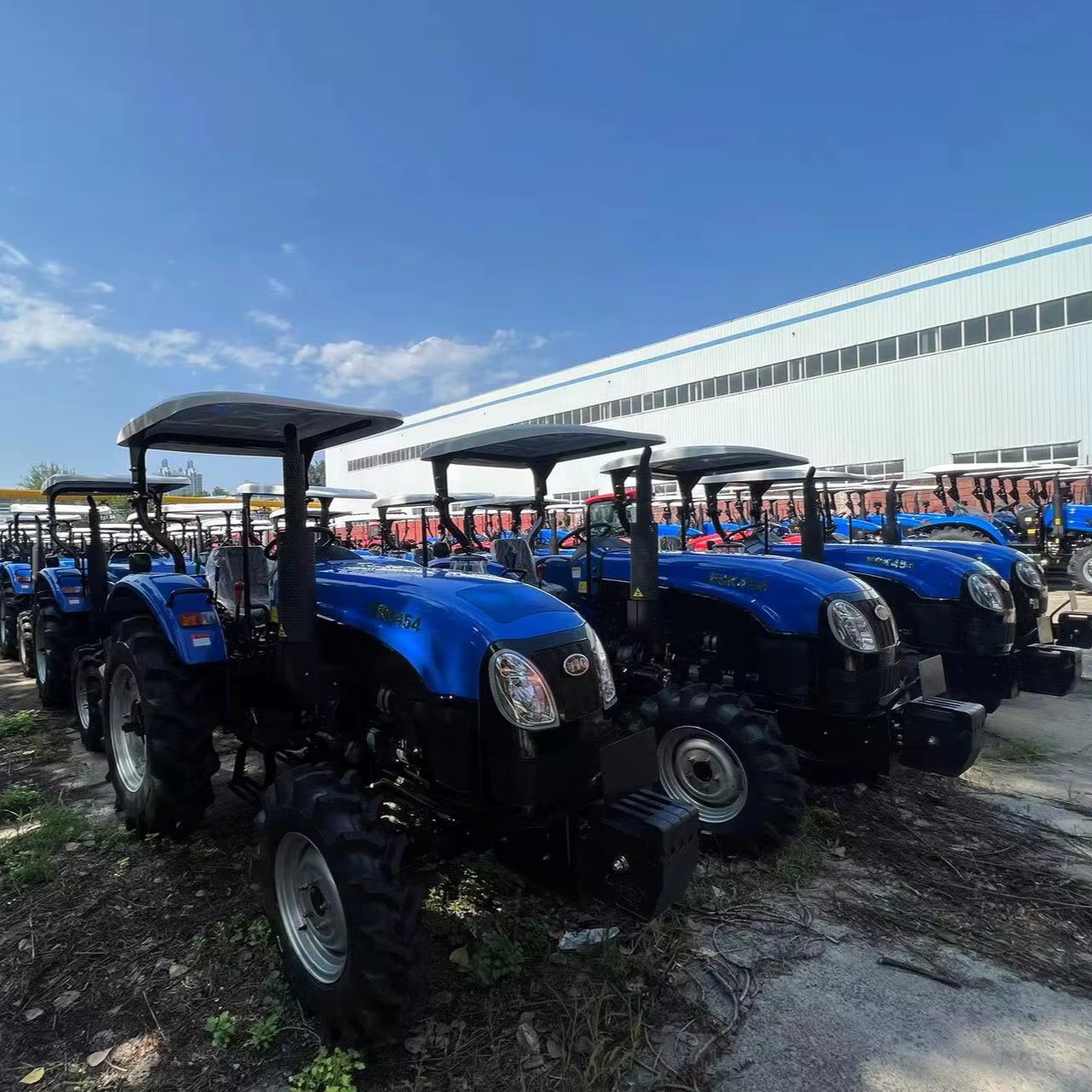Brand New Yto Esk 454 Farm Machinery Tractors Four Wheel Drive Agriculture Tractors