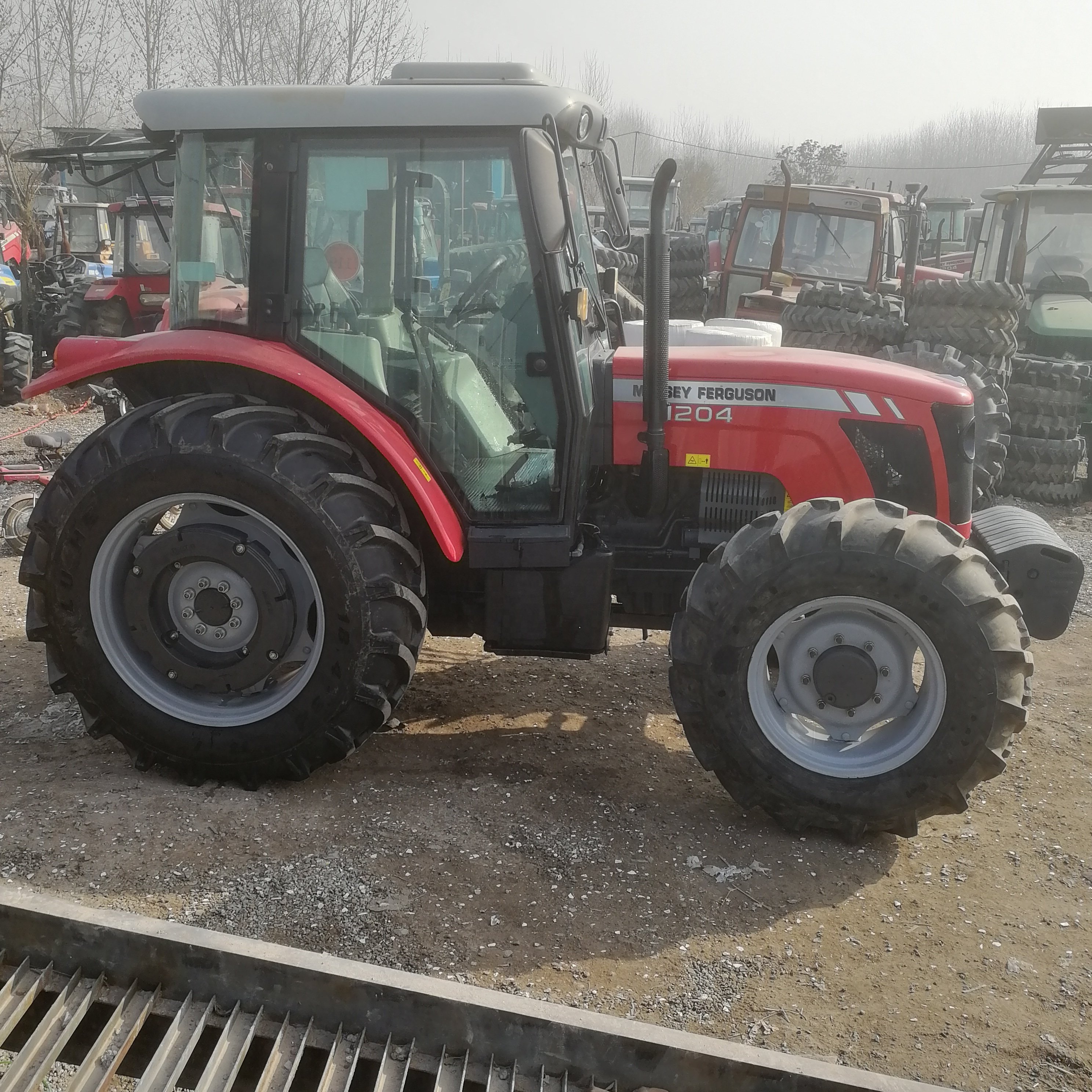 Used Tractors Massey Ferguson MF1204 4292 Farm Large Size Two Wheel Tractor Agricola Agricultural Equipment