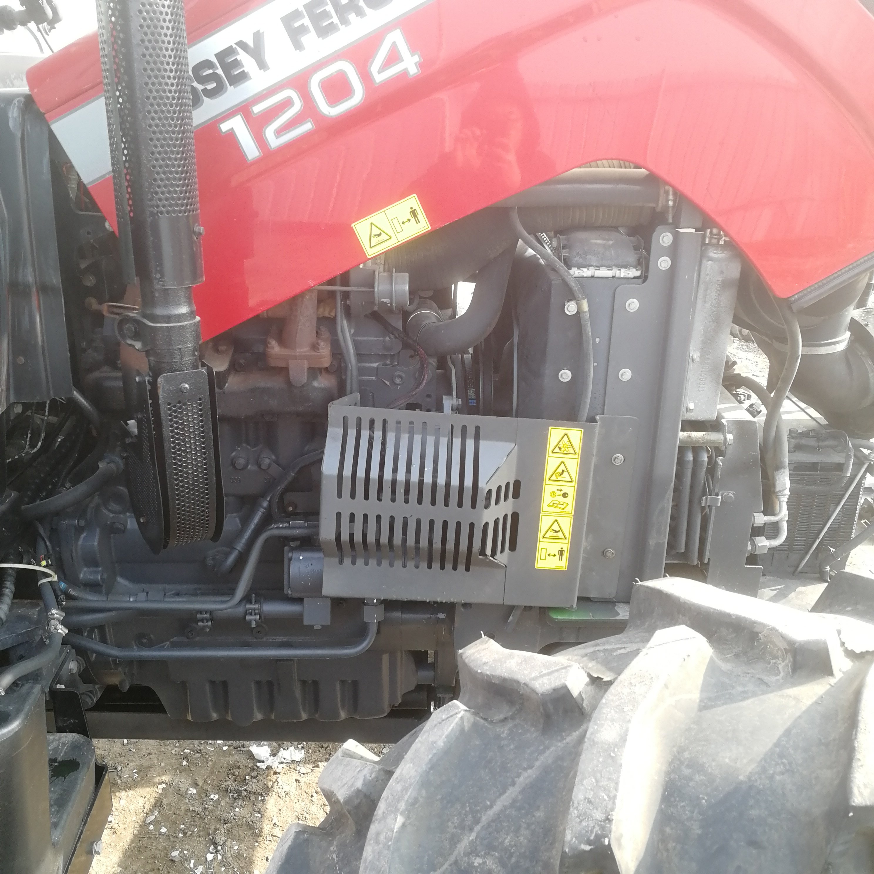 Used Tractors Massey Ferguson MF1204 4292 Farm Large Size Two Wheel Tractor Agricola Agricultural Equipment