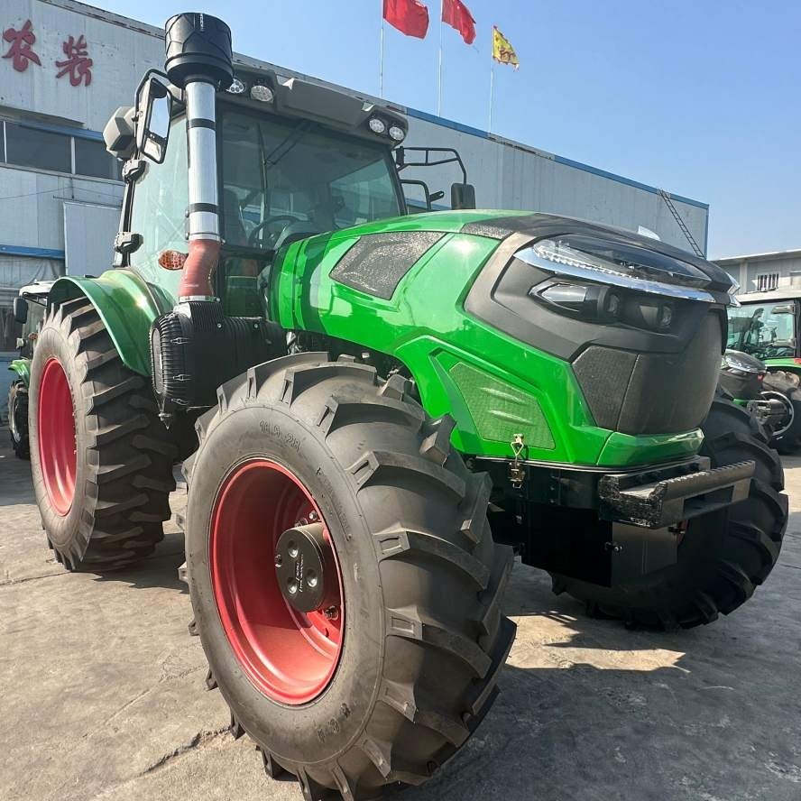 1204 AC Cabin Large 120HP 4x4 Farm Tractor Wheel Tractor