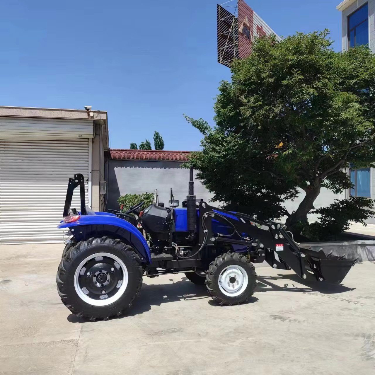 FUKAI 4X4 Wheel 4WD 85hp 90hp 100hp 120hp Tractor Front Loader Farm Garden Tractor With/without Cabin