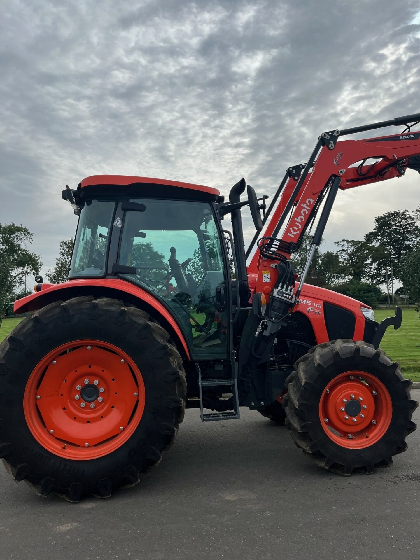 Original Quality Kubota MM5-112Tractor Kubota 50hp 4x4 Wheel Tractor