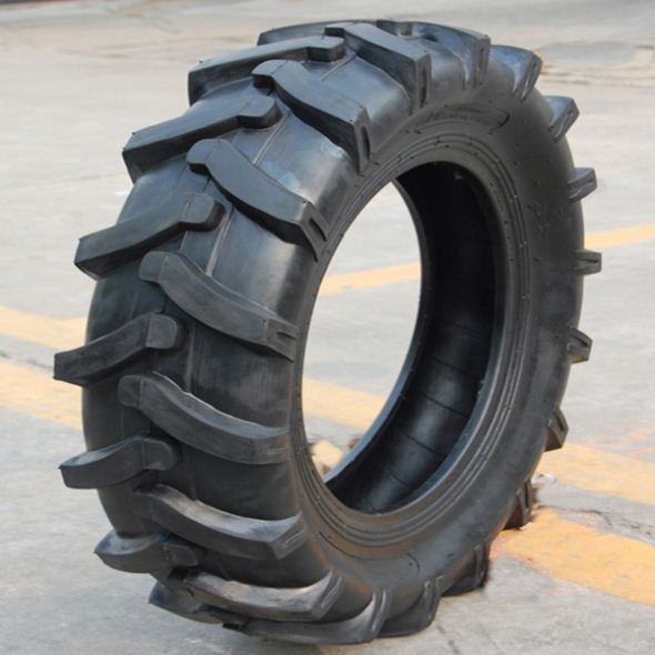 R1 Pattern Agricultural R4 Tractor Tire 16.9X28 18.4 30 Weight