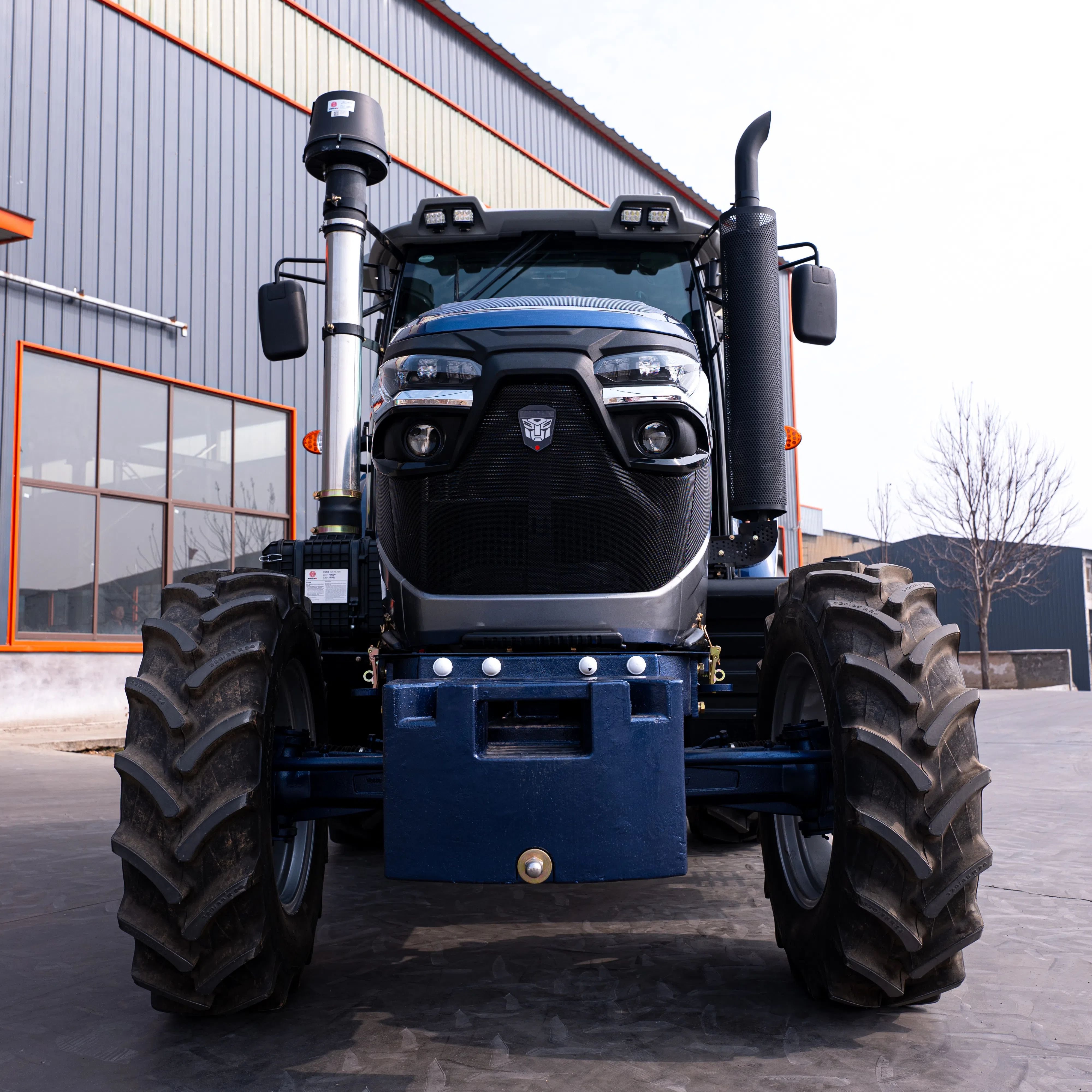 Multifunctional 4X4 Wheel 4WD Farm Tractor with 160hp Front Loader Optional Parts Including Engine Motor Gearbox