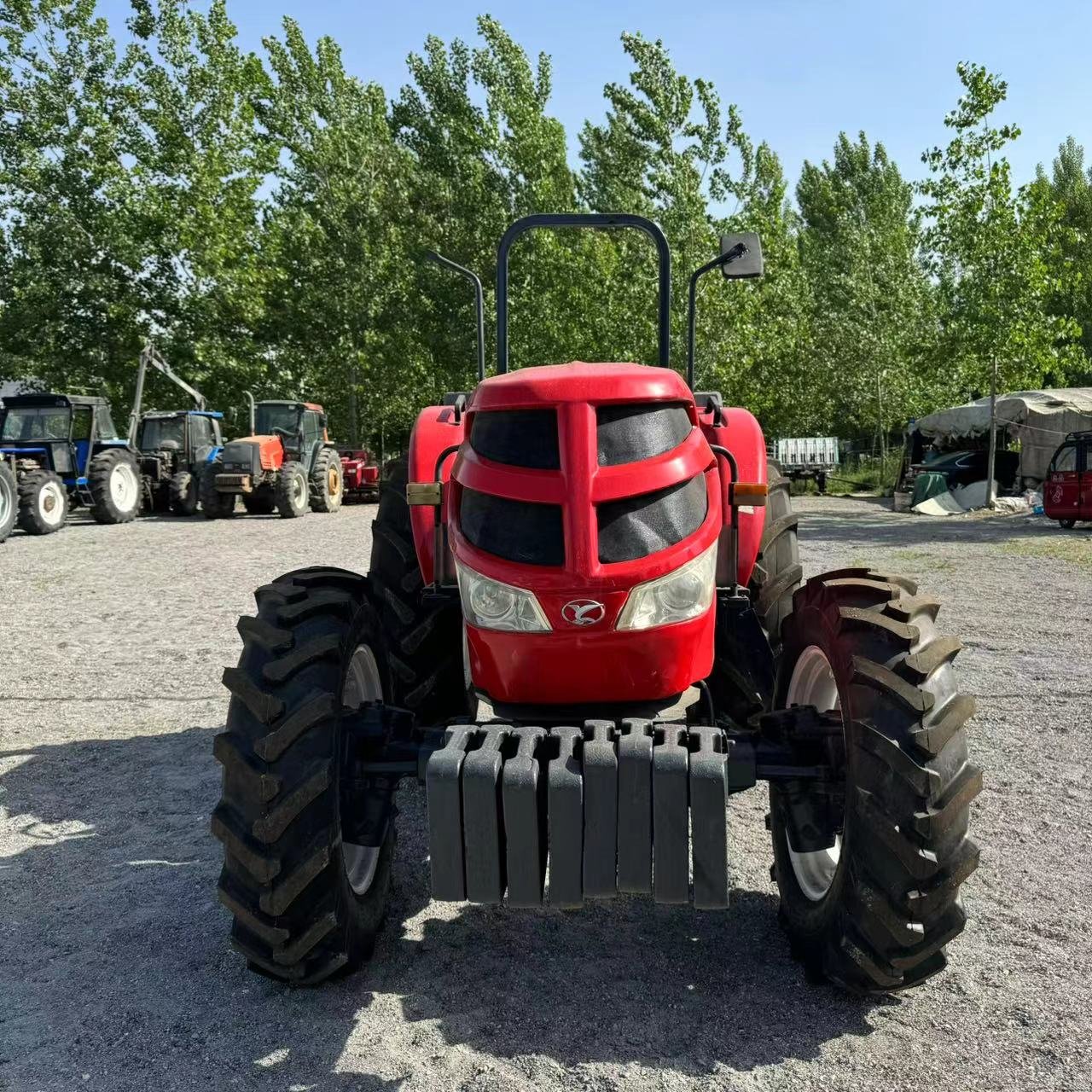 USED High Quality Used Wheeled Tractors with the Front Counterweight for Sale