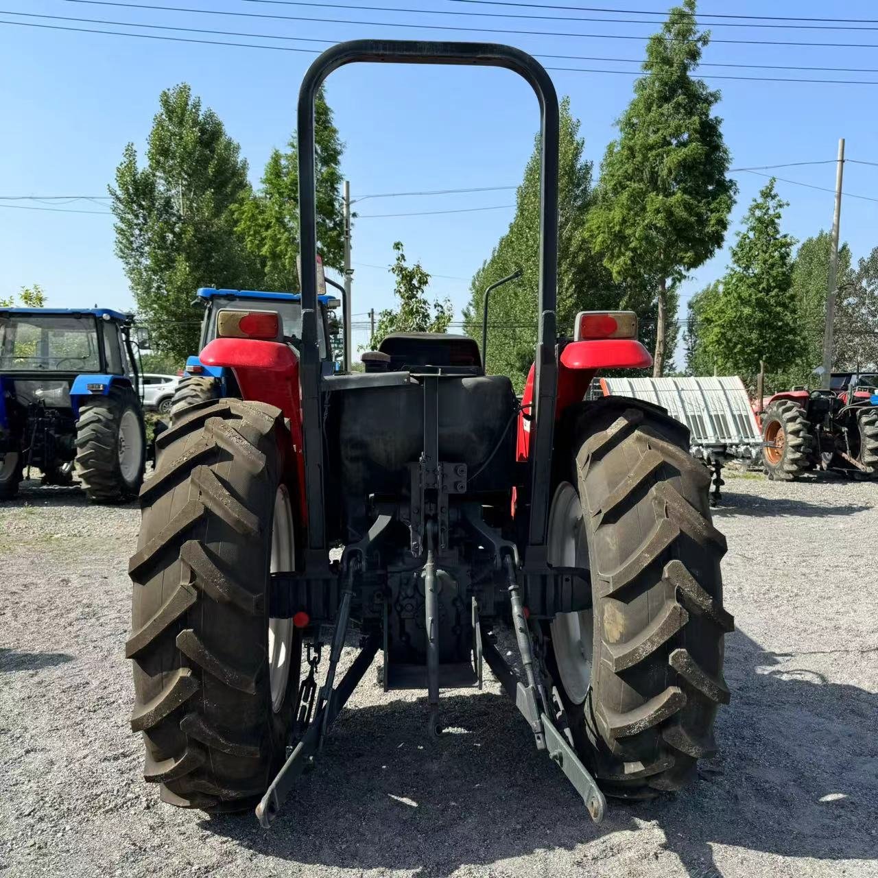 USED High Quality Used Wheeled Tractors with the Front Counterweight for Sale