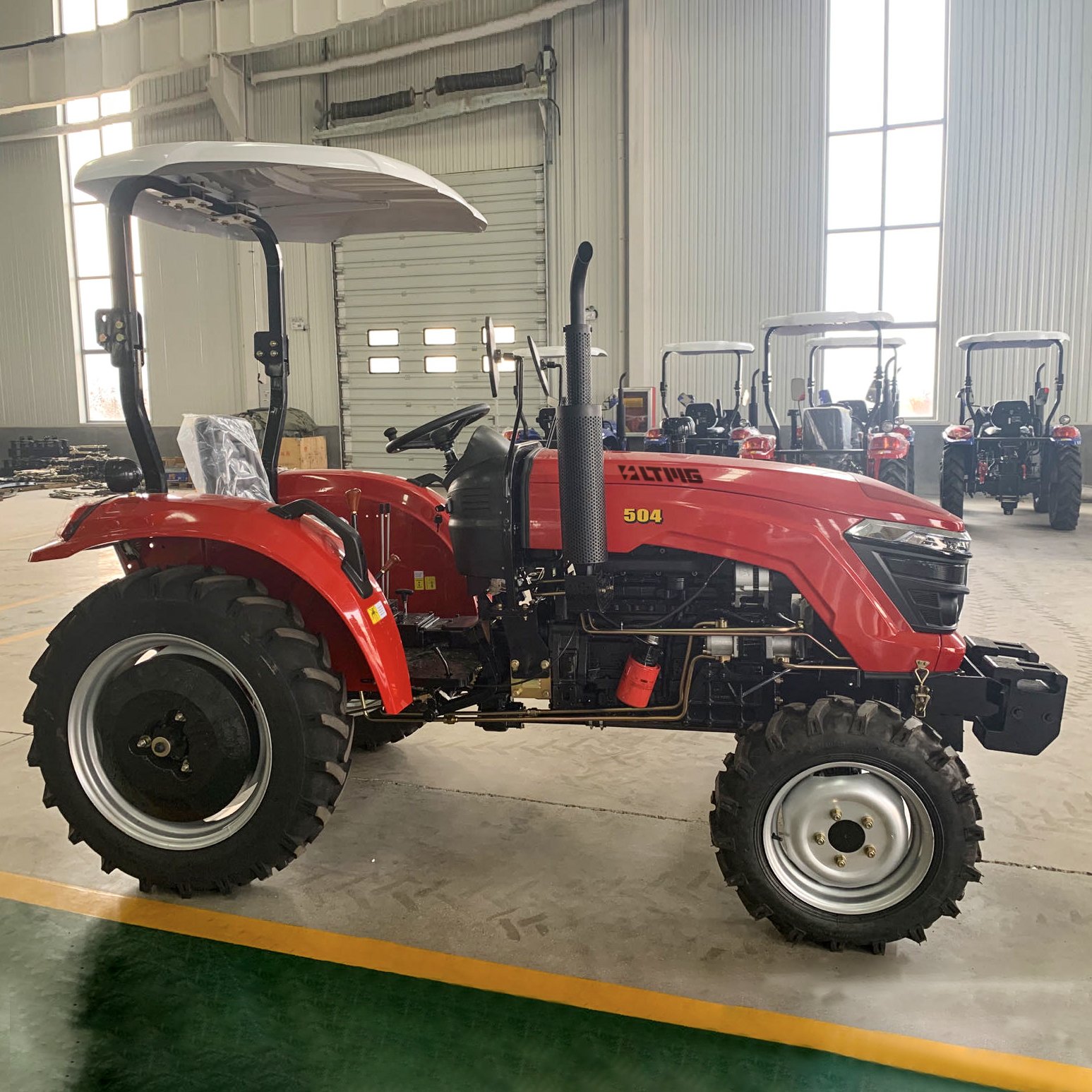 Chinese Brand New Design Small Farm Agricultura 4x4 4wd Mini Compact Tractor for Sale
