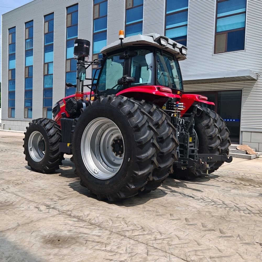 New High-end High-power Heavy-duty Tractor 260 HP 200HP 220HP 240HP Tractor