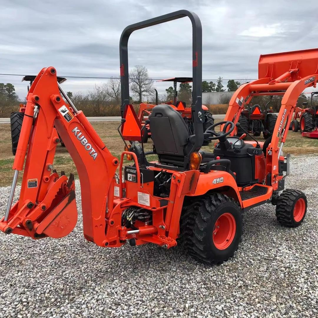 Original Used KUBOTA BX25D 4wd Wheel Agricultural Equipment Tractor 90HP for Farms with Core Components Included All For Sale