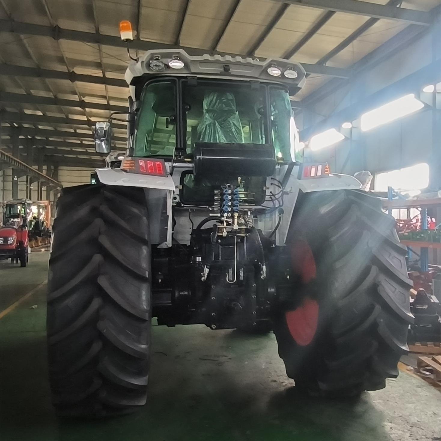 280HP Farming Tractors Heavy Duty 6 Cylinder Engine Agricultural Tractor for Sale