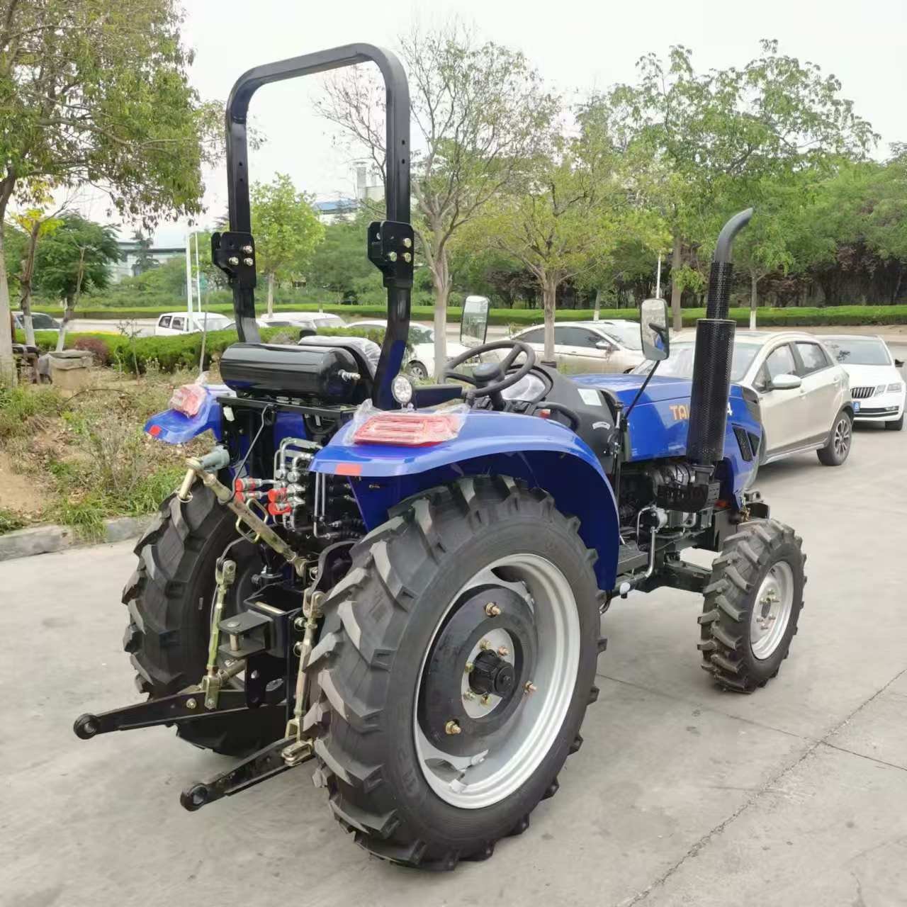 Jesray 354 Agricultural Wheel Tractor Multifunctional 4WD Engine Motor Pump Gearbox Farm Tractor New Used Available
