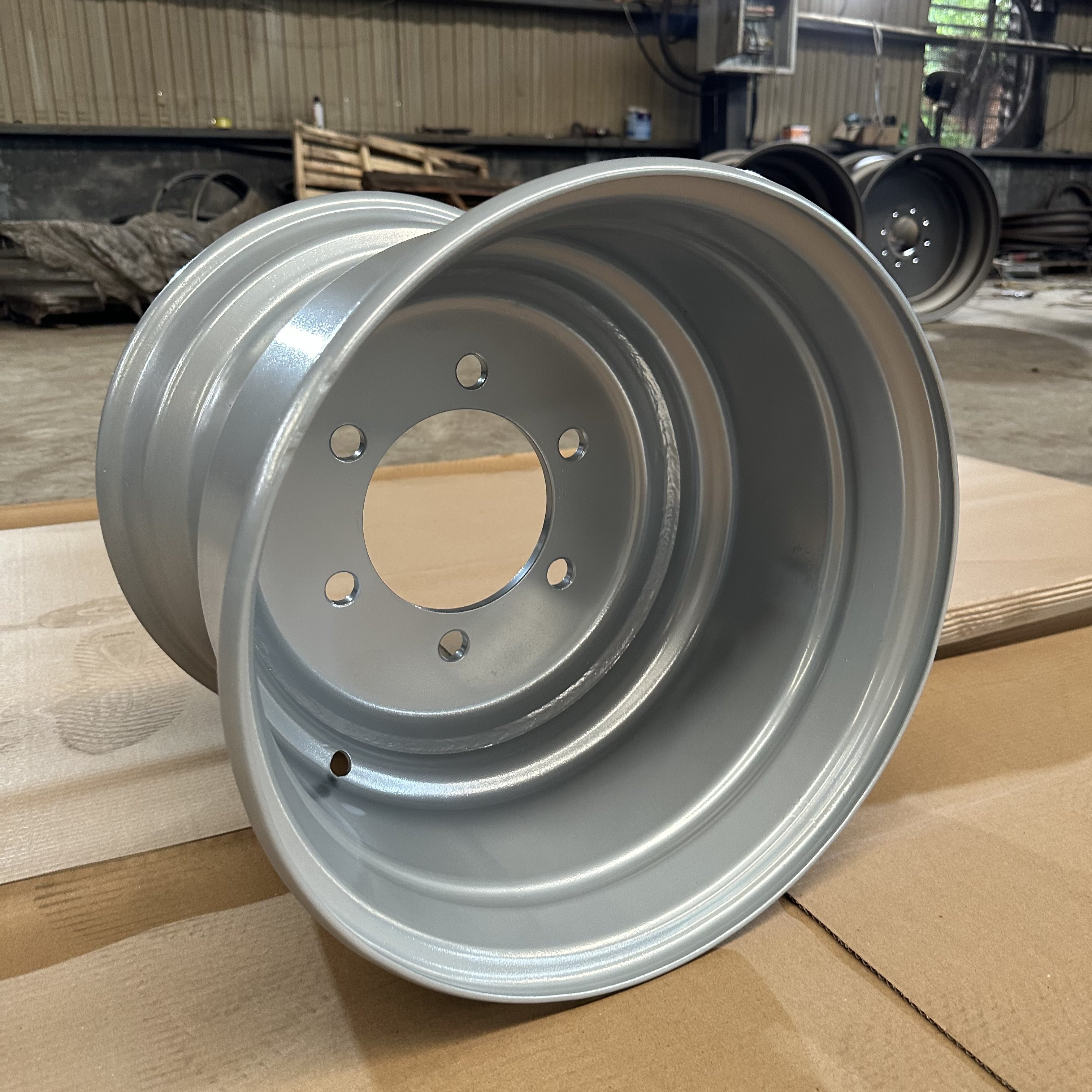 Factory Steel Wheel Rims 13x15.5 Inch Agricultural Tractor Wheel Rim for 400/60-15.5 Tires