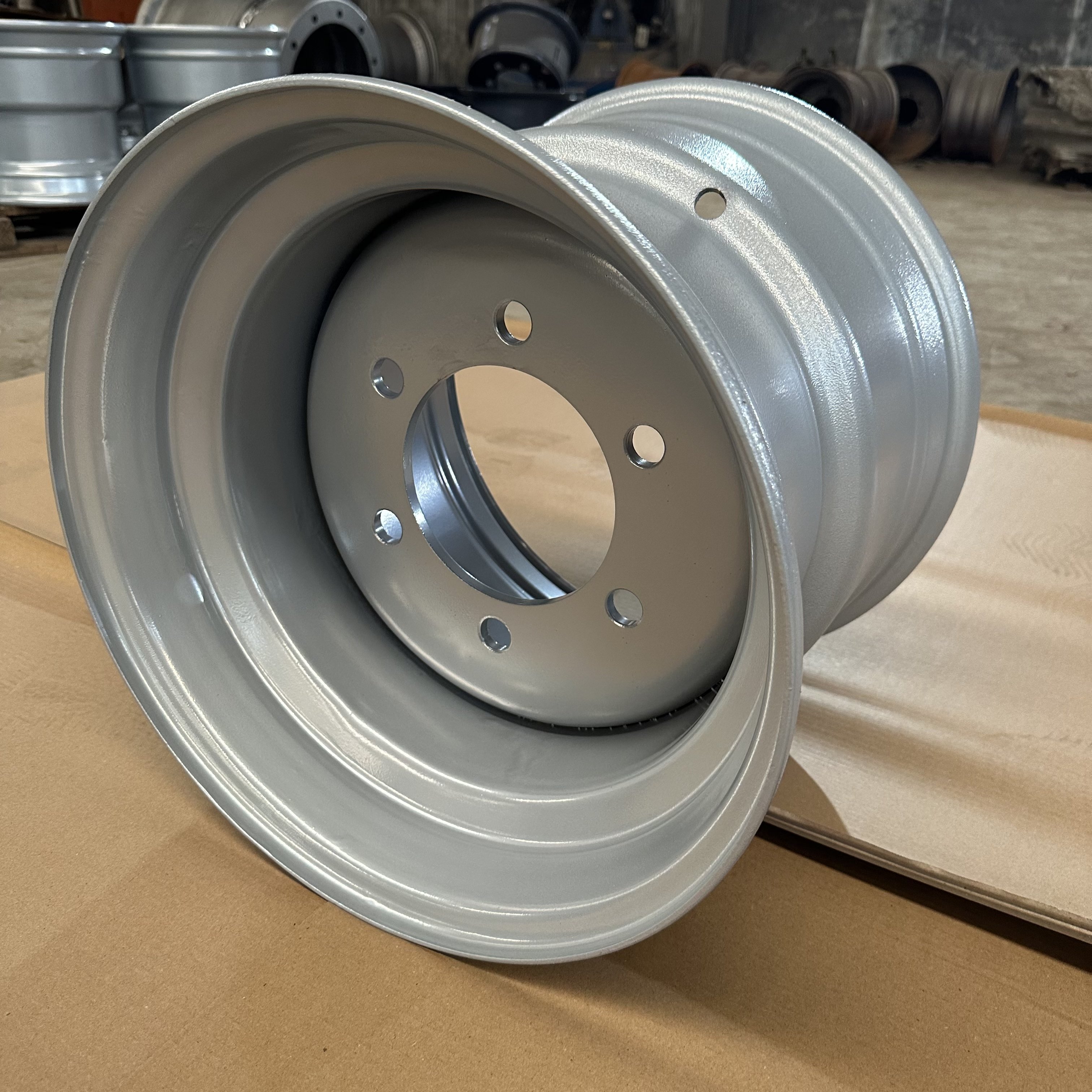 Factory Steel Wheel Rims 13x15.5 Inch Agricultural Tractor Wheel Rim for 400/60-15.5 Tires
