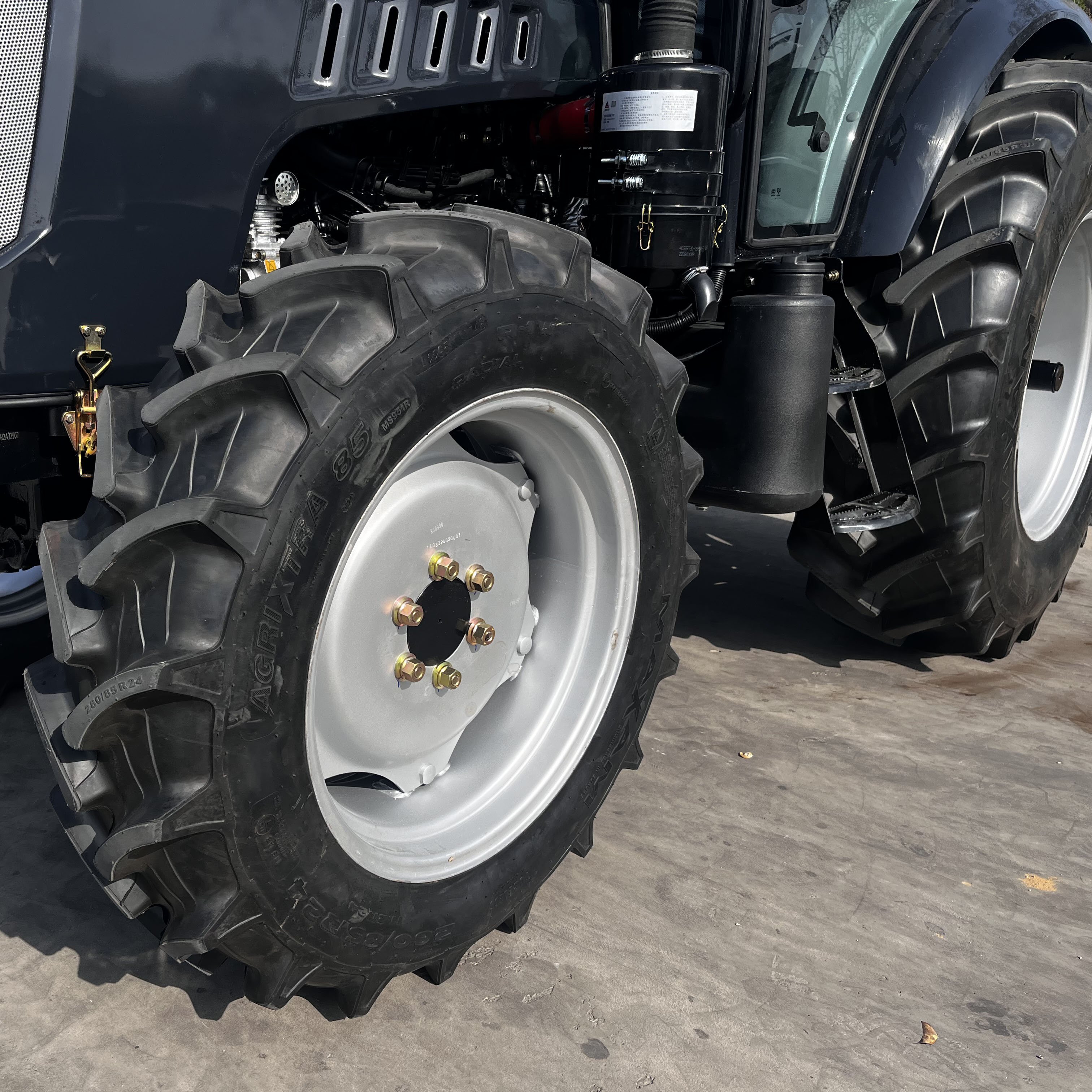 Cost-effective Tavol 80hp 90hp 100hp 4 Wheel Farm Tractors Agriculture Tracteur Small Traktor Farm Tractor for Sale