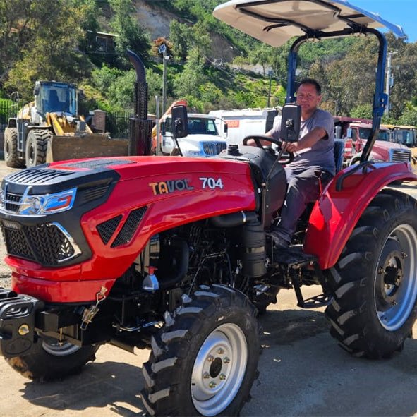 Tractor 4x4 Mini Farm Cheap 80hp Tractor New Diesel 4WD Agriculture Machinery Tractor 70hp