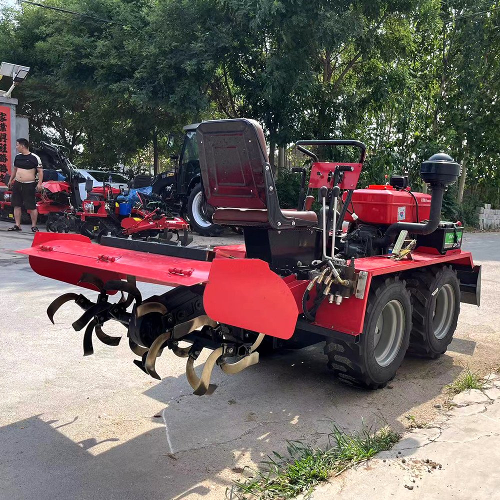 Farm Garden Agricultural Equipment Wheel Type 4WD Mini Tractor With Plow and Rotary Cultivator Tractor 4x4 Diesel Agriculture