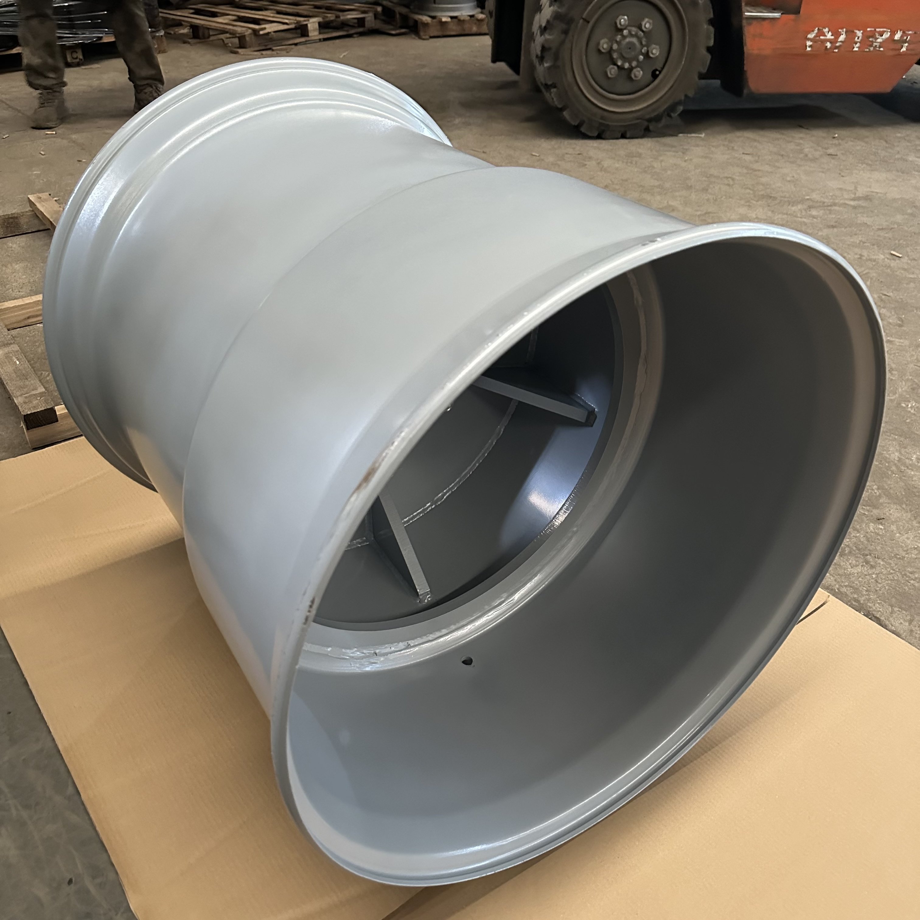Agricultural Wheel Rims28x26.5 Agricultural and Forestry Tractor Steel Wheel Rim for 820/60-26.5 Tires