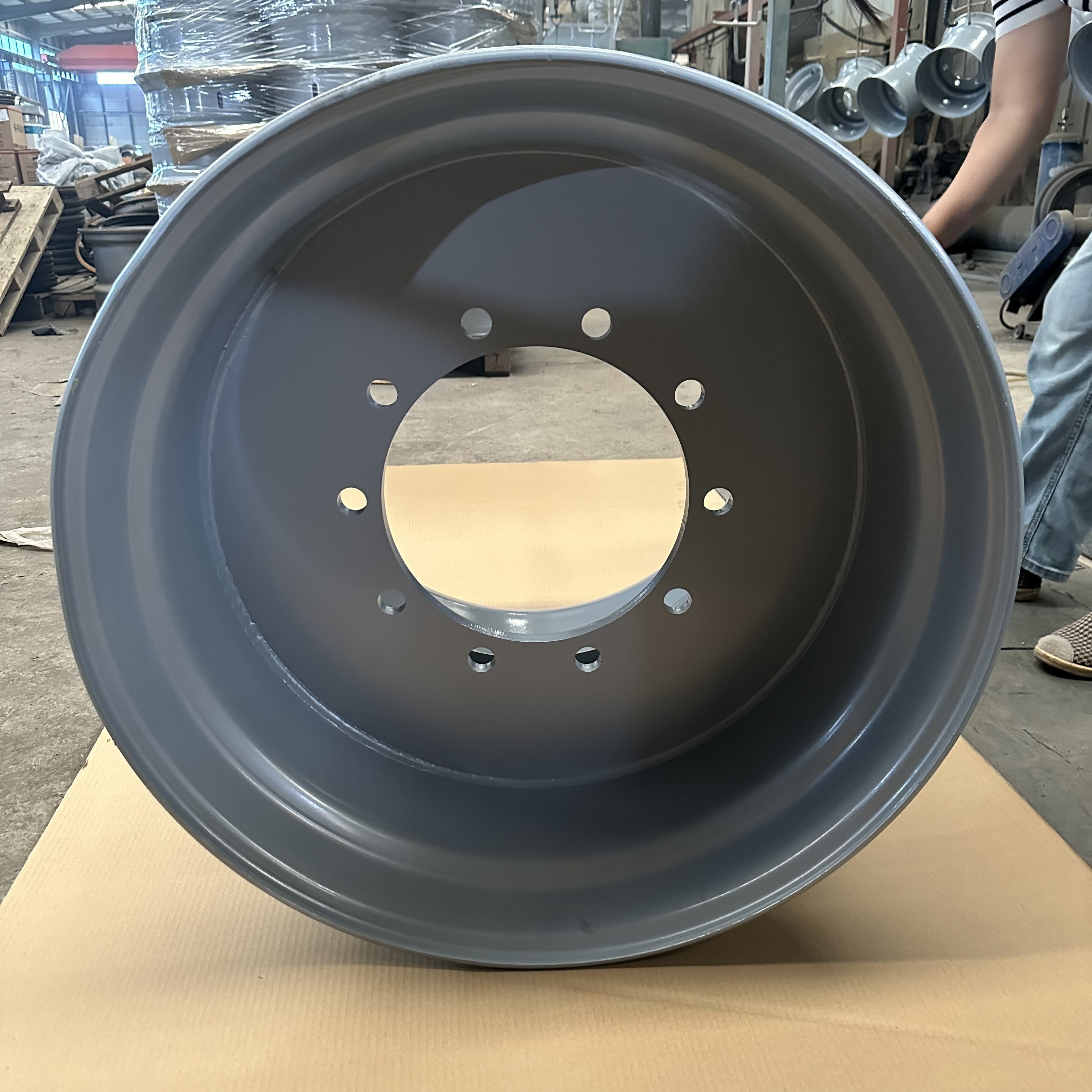 Agricultural Wheel Rims28x26.5 Agricultural and Forestry Tractor Steel Wheel Rim for 820/60-26.5 Tires
