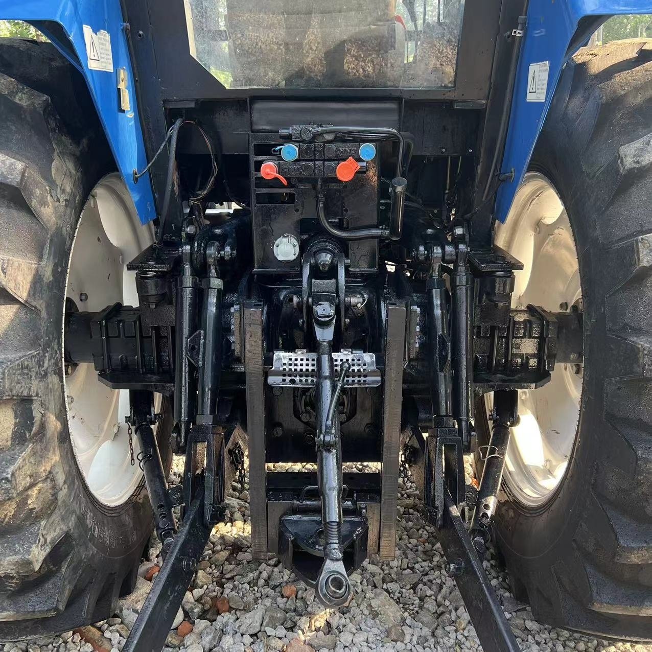 Factory Direct Selling Agricultural Machinery New Holland SNH1204 Used Tractor