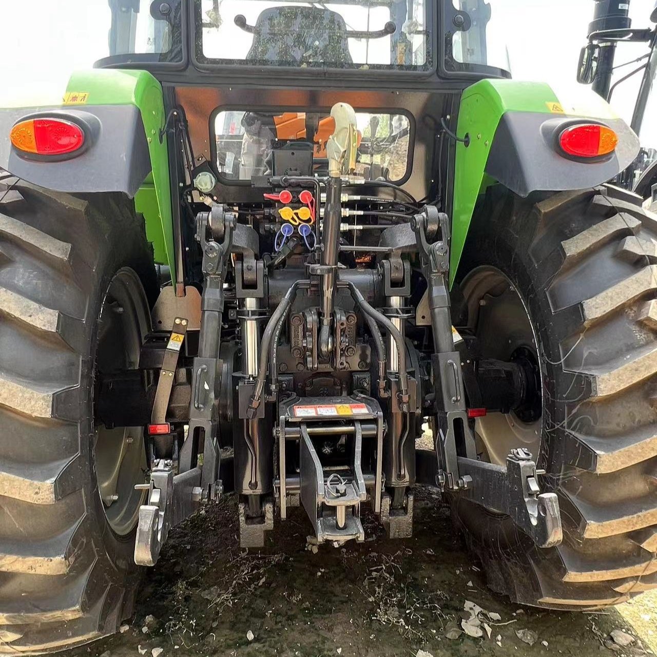 Agriculture Tractors Deutz Fahr Cd2004 200hp Brand New Tractors With Yuchai Engine