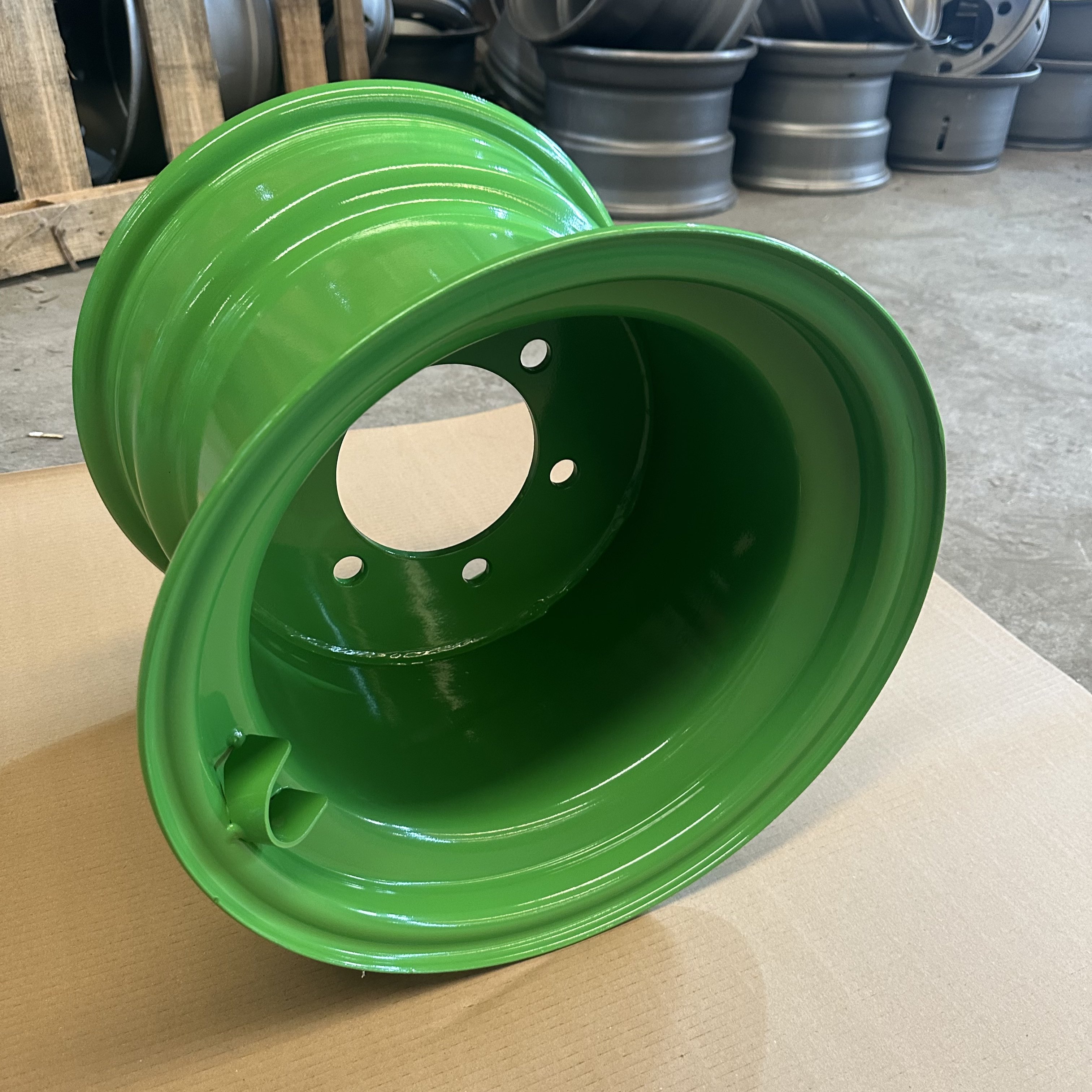 Rim Manufacturer Implement Wheels 13x15 Inch Agricultural Tractor Steel Wheels Rims for 31x15.5-15 Tires