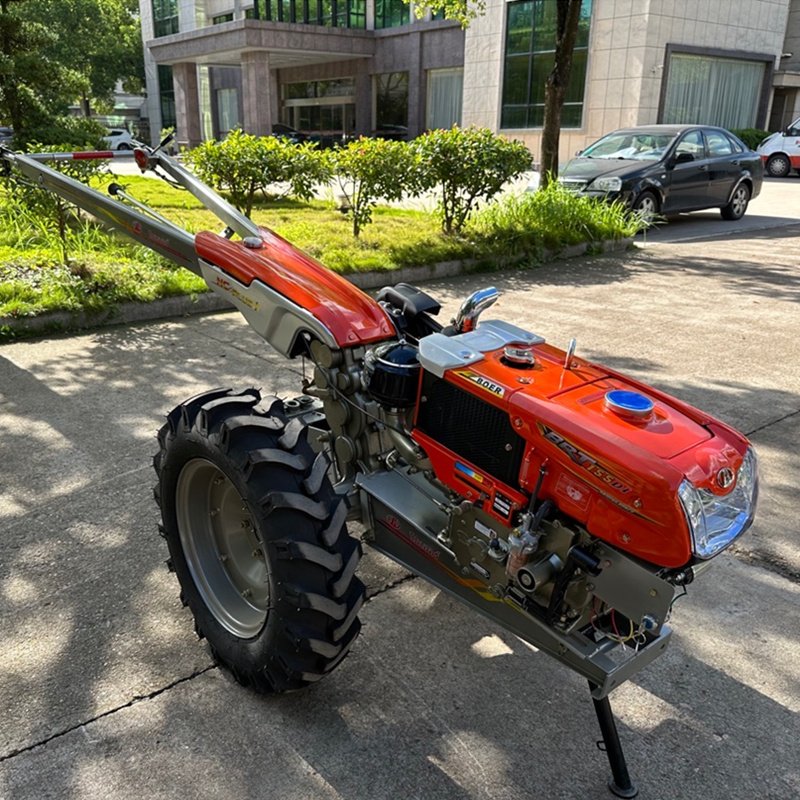 Long Handle Kubota Type Walking Tractor with Disc Plow and Iron Wheel Batch Sale Price