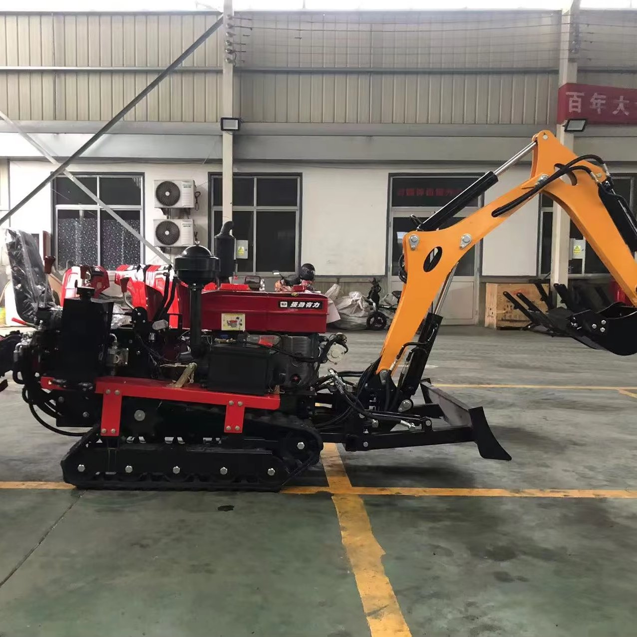 Low prices wholesale used as farming mini crawler ridging machine 25 hp 50 hp 70 hp mini crawler tractor for sale Made in China