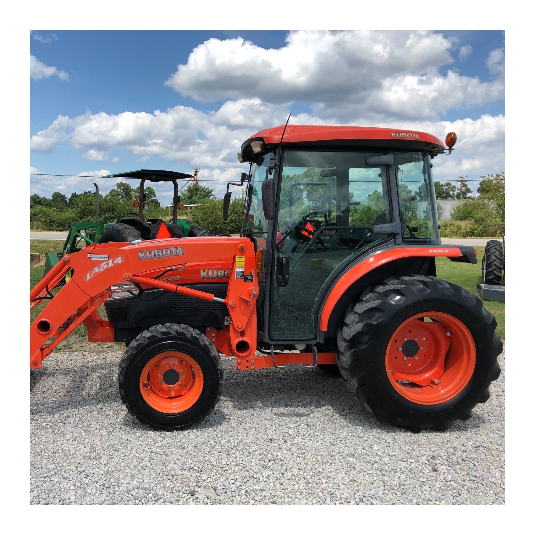 NEW Kubota M70 Farming Tractors Used Tractor KUBOTA M954 4wd Wheel Agricultural Equipment Tractor