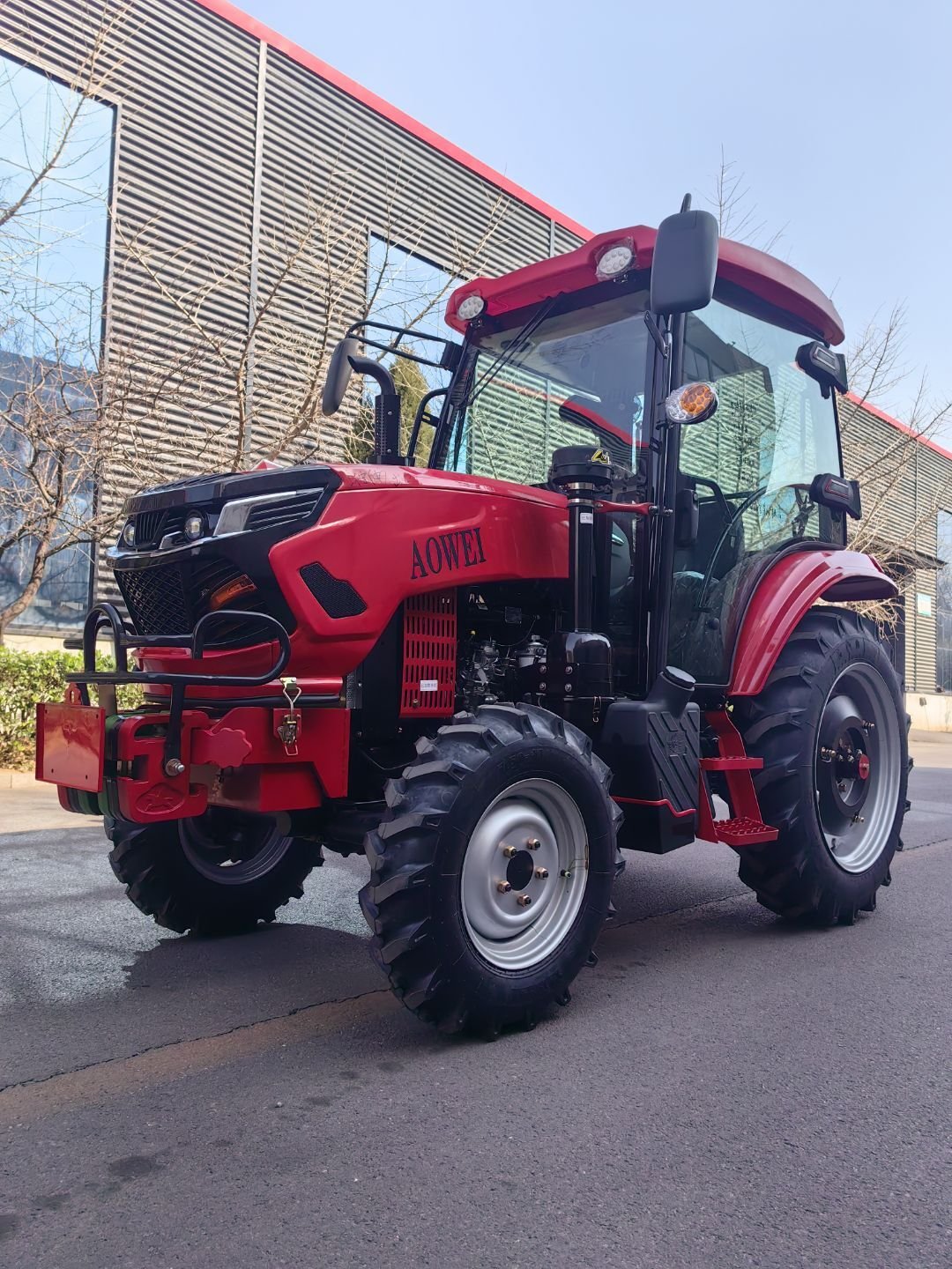 CE & COC Approved 4*4 Wheel Drive Agricultural Machine 4 Cylinder 50hp Farm Tractor with Gear for Europe All Terrain