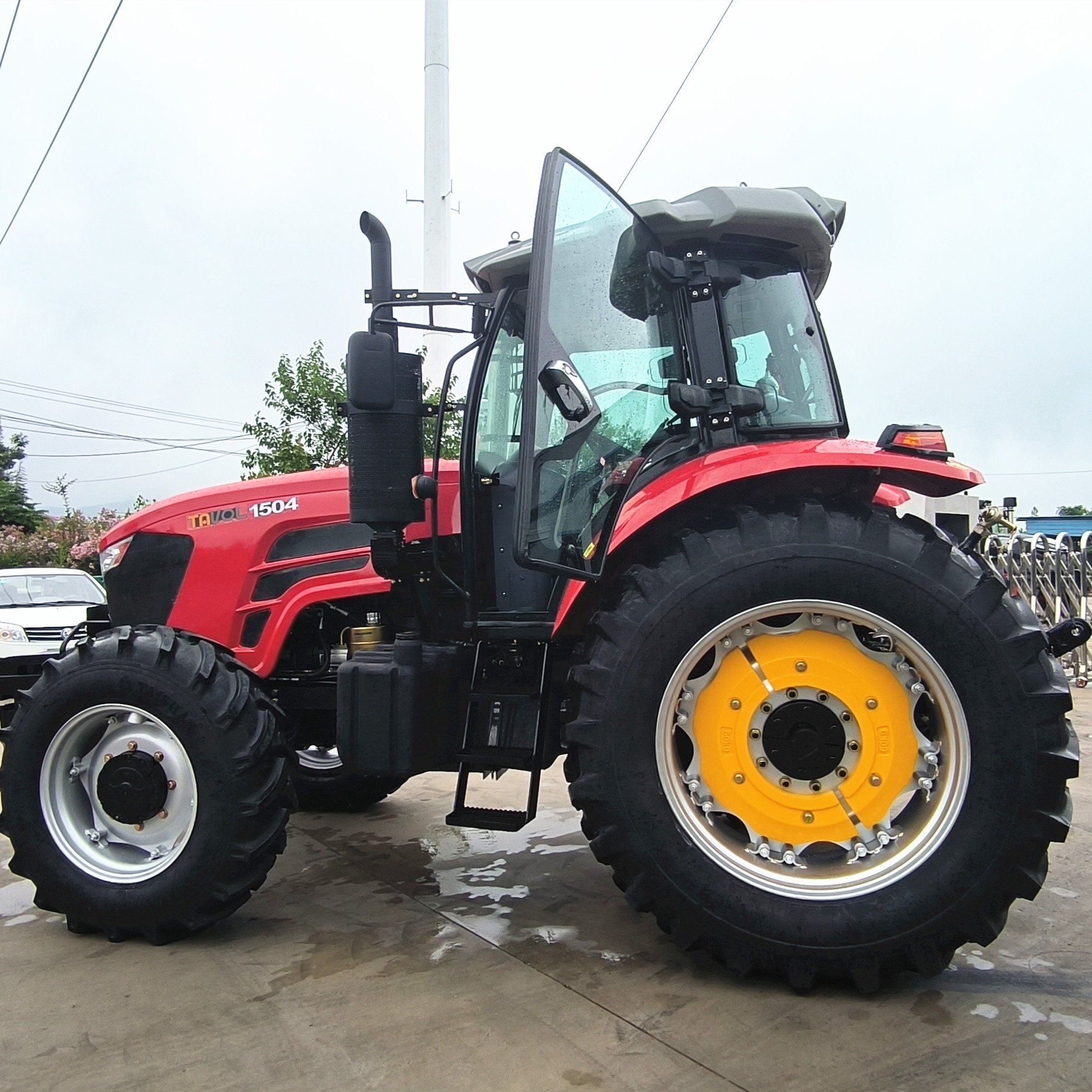 TAVOL Farming Tractors Agriculture Equipment 4x4 Farm Tractor 110HP 120HP 130HP 140hp for Farmer
