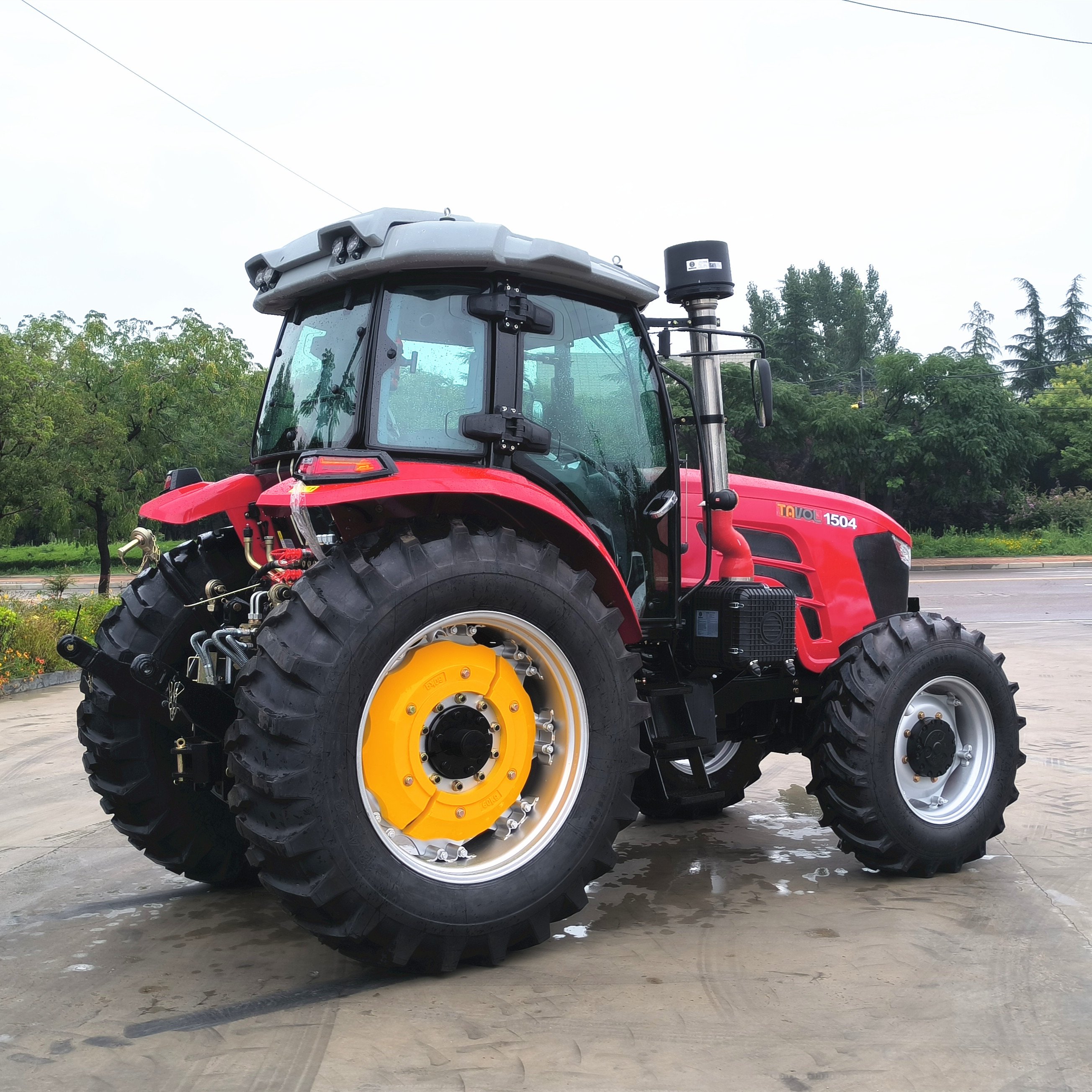 TAVOL Farming Tractors Agriculture Equipment 4x4 Farm Tractor 110HP 120HP 130HP 140hp for Farmer
