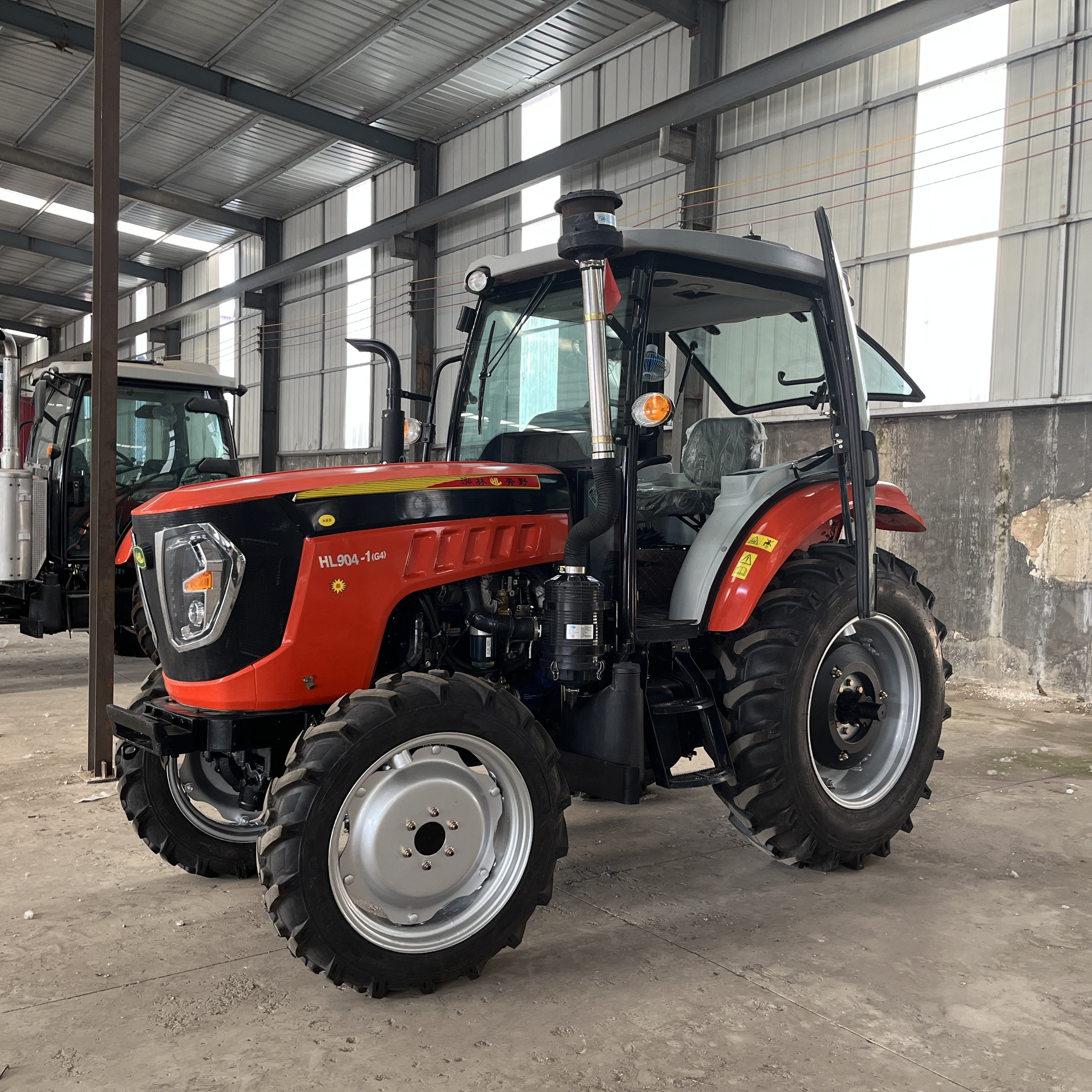 Farm Tractor for Agriculture 4x4 Farm Tractor 90HP Farm Equipment Wheeled Tractor