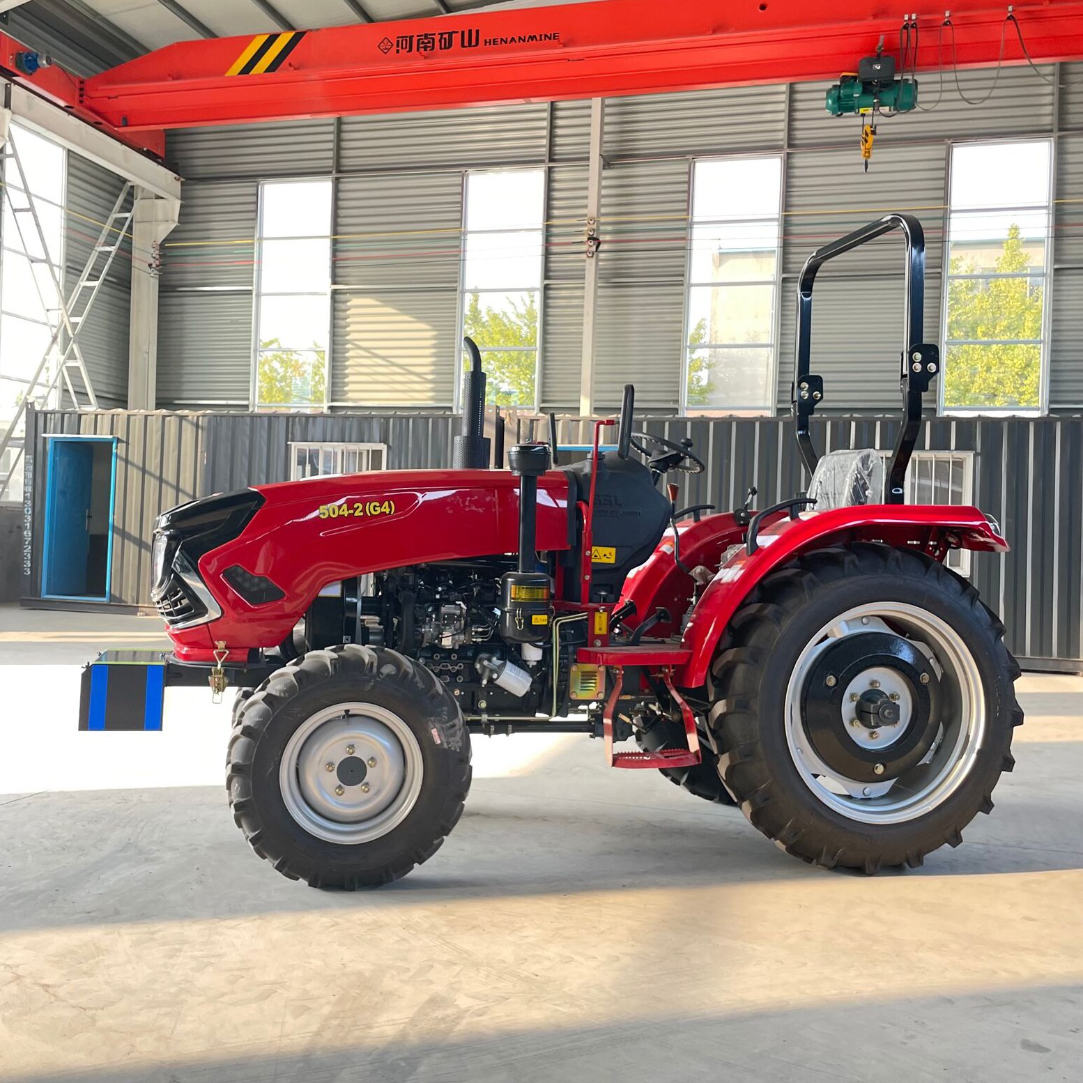 Agricultural Machinery Four Wheel Agricultural Bulldozer Small Agricultural Gearbox Modern Tractor