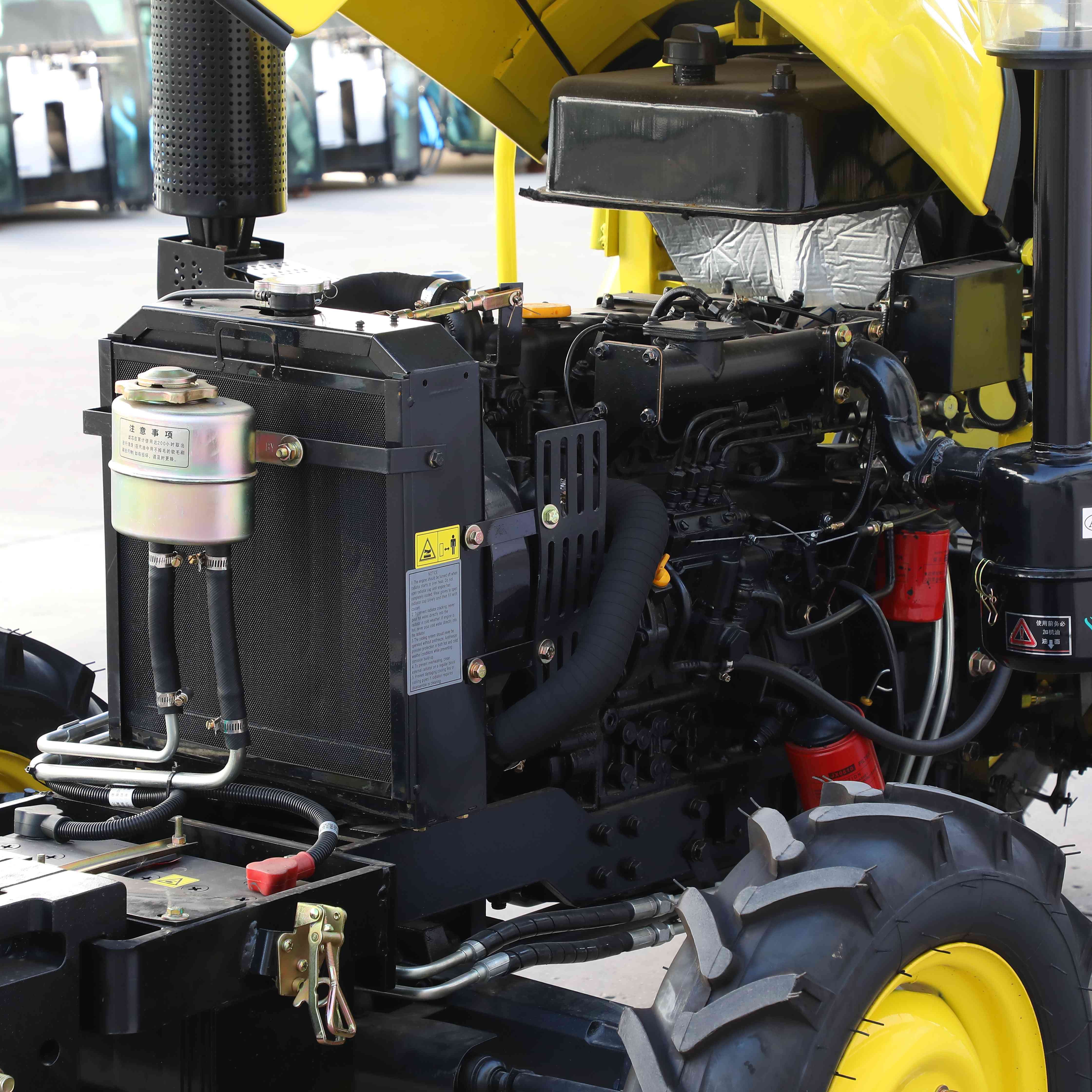 Lingke New Agricultural Tractor Four Wheel 4WD New Chinese Farm 50HP Beautiful Tractors for Sale