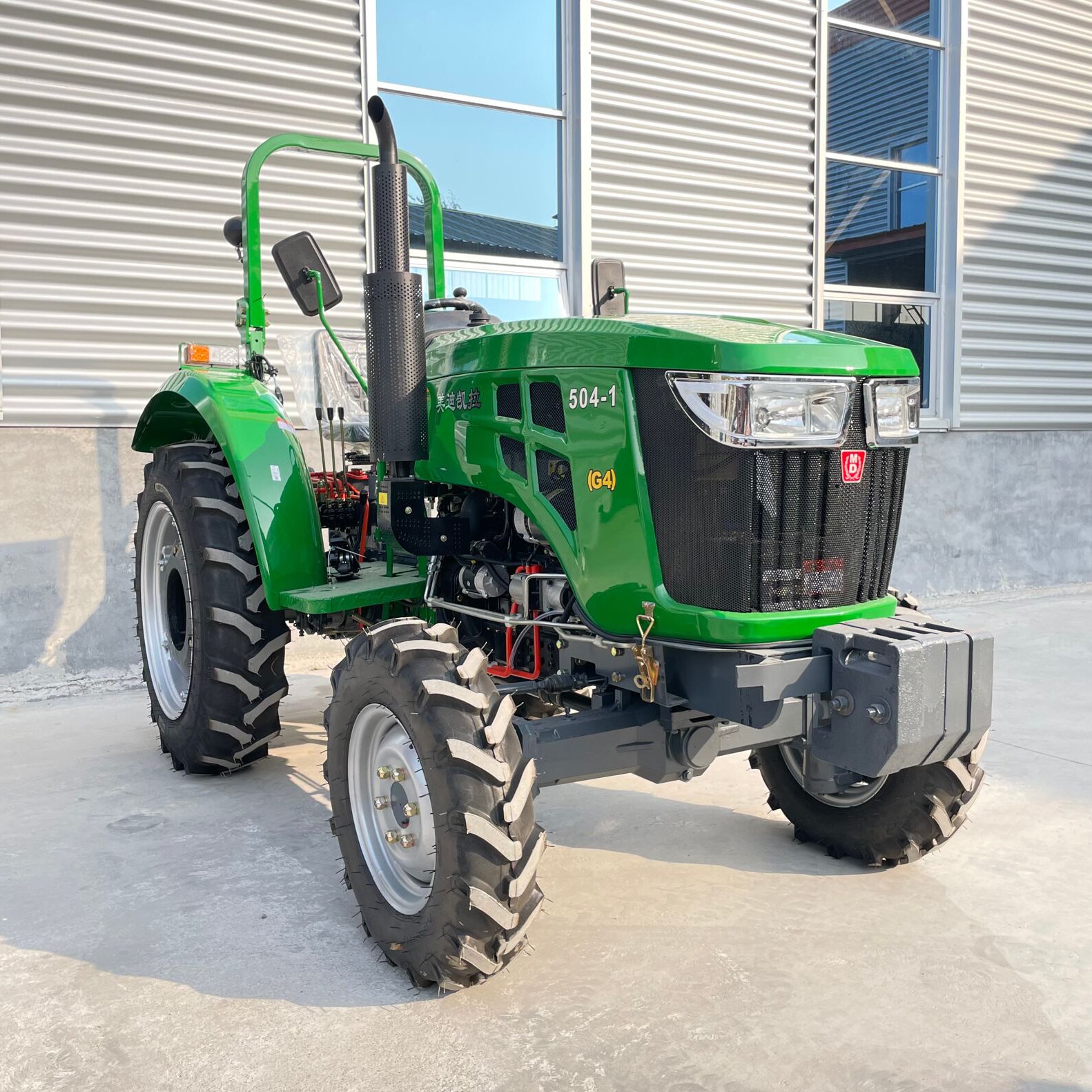 Hot Sale Mini Agricultural Equipment Tractor Four-wheeled Farm hyundai Tractor with Different Attachments