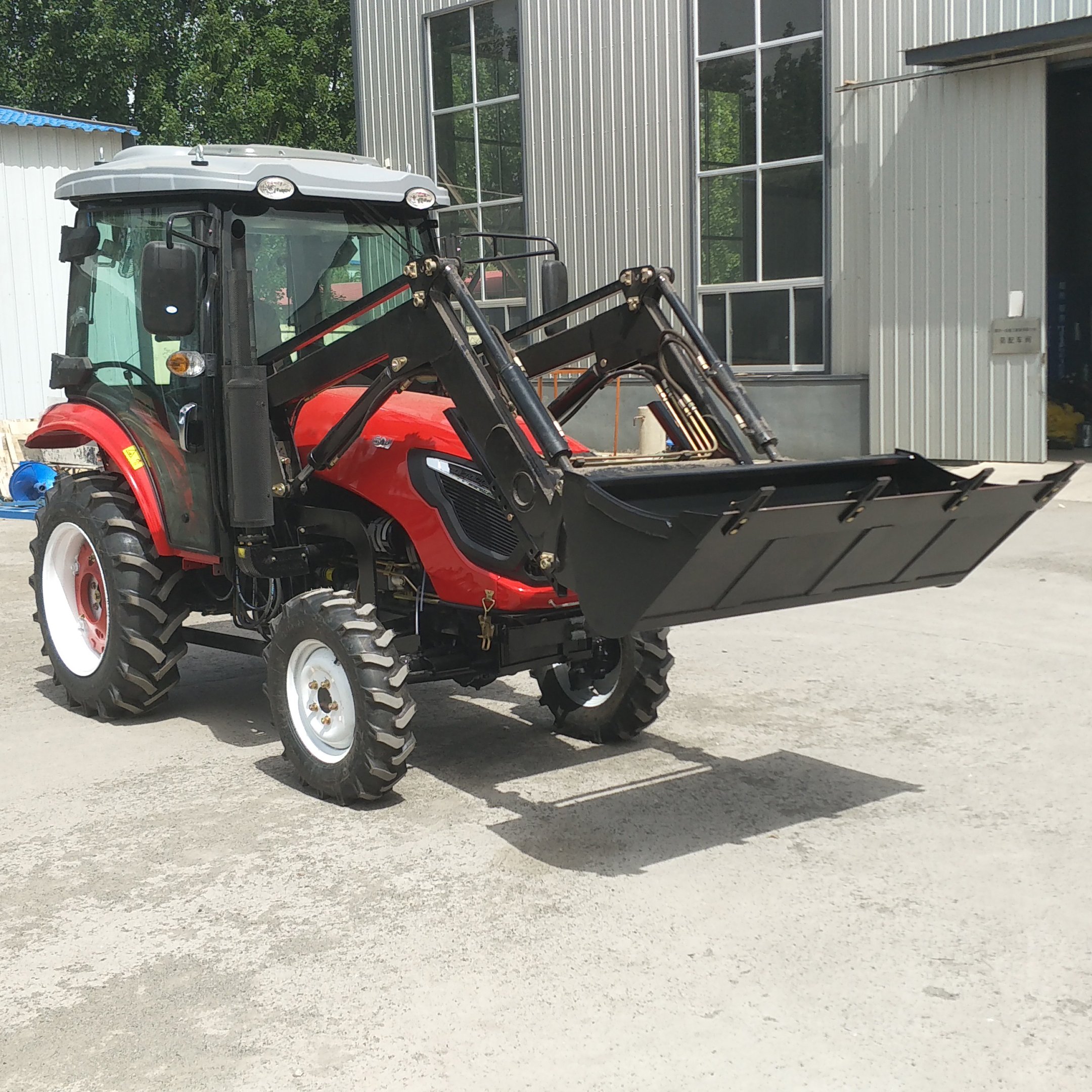 Cheap 30HP 40HP 50HP 60HP Mini Wheeled Agricultural Tractor 120 Power 4x4 Agriculture Tractor Loader for Sell