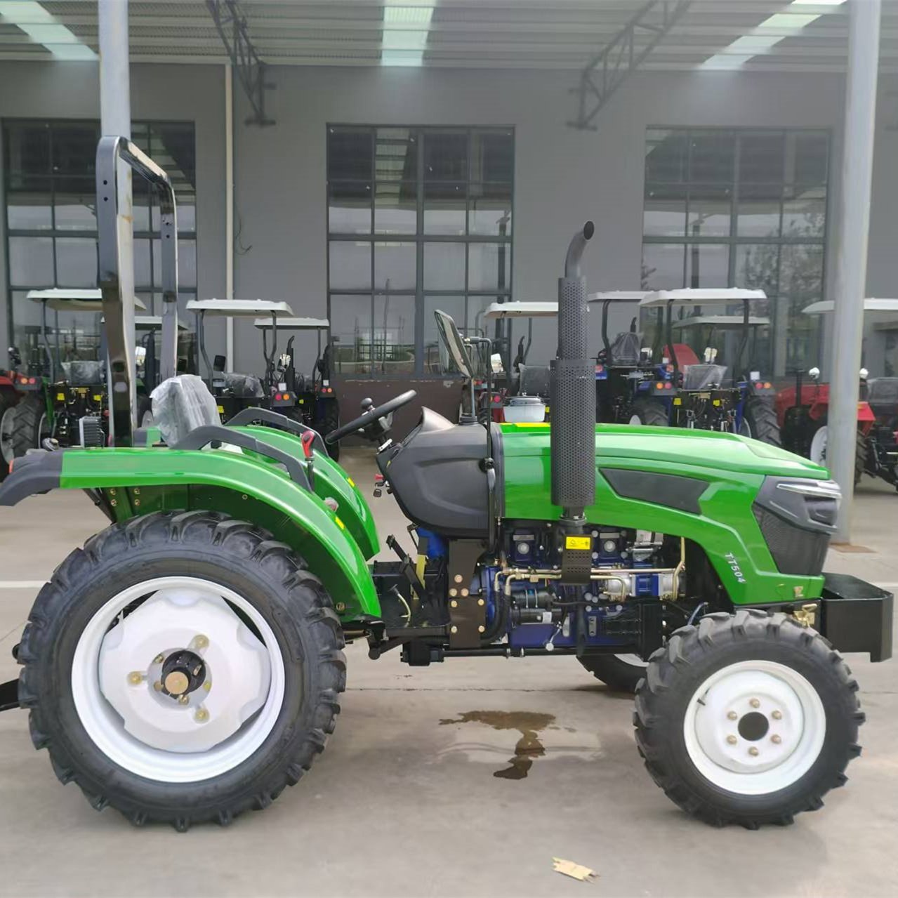 Premium New Multifunction 4WD Tractor With Front Loader Agricultural Tractor