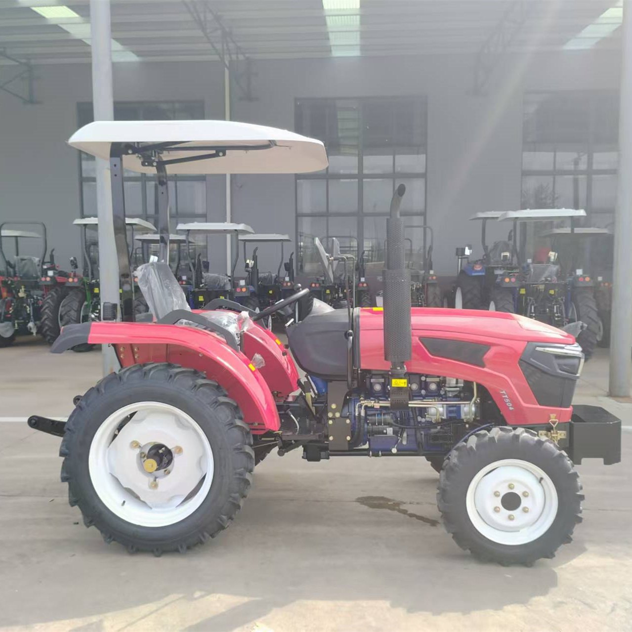 Premium New Multifunction 4WD Tractor With Front Loader Agricultural Tractor