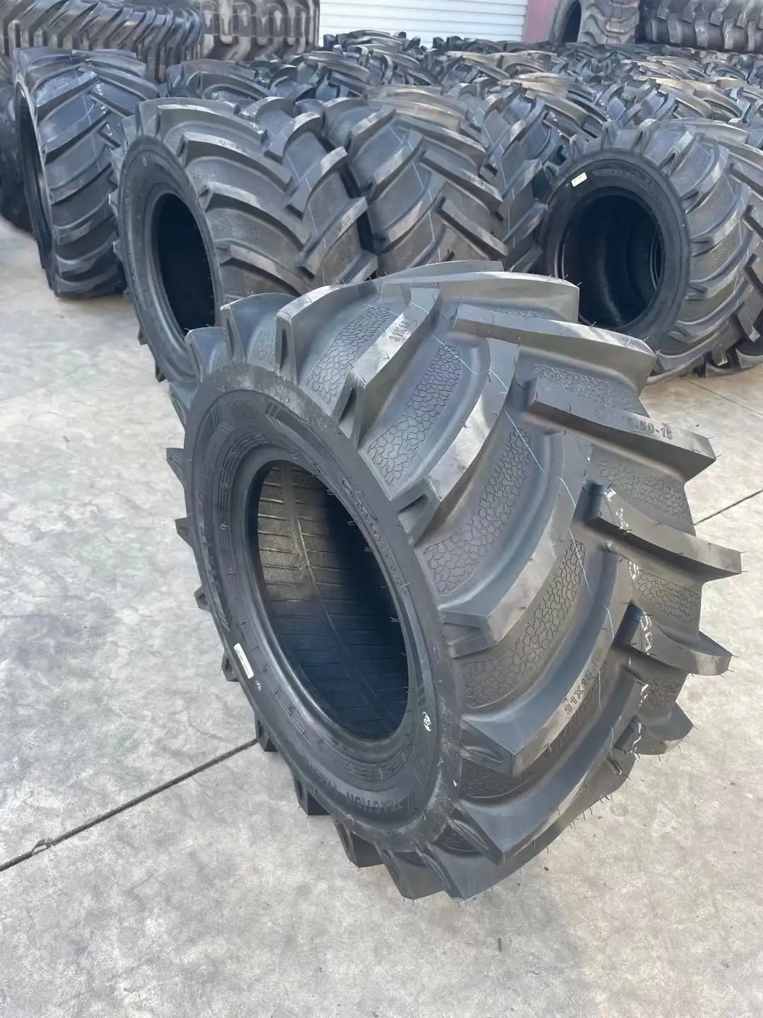 Agricultural Tractor Tires 26x12.00-12 31x15.5-15 29x12.5-15 Farm Tires