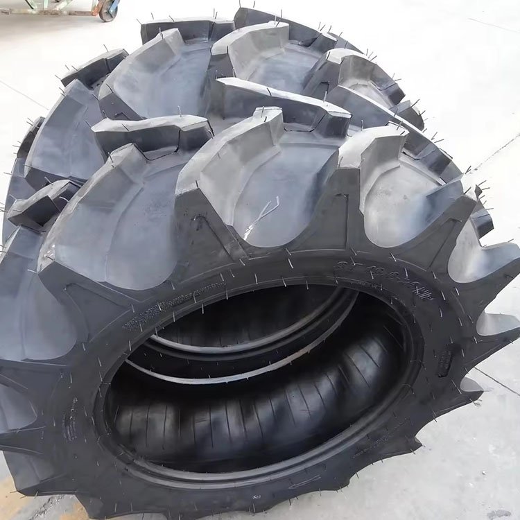 Agriculture Tractor Tyres R-2 Agricultural Tractor Tyre 12.4-24 13.6-26 Field Tire for Sale