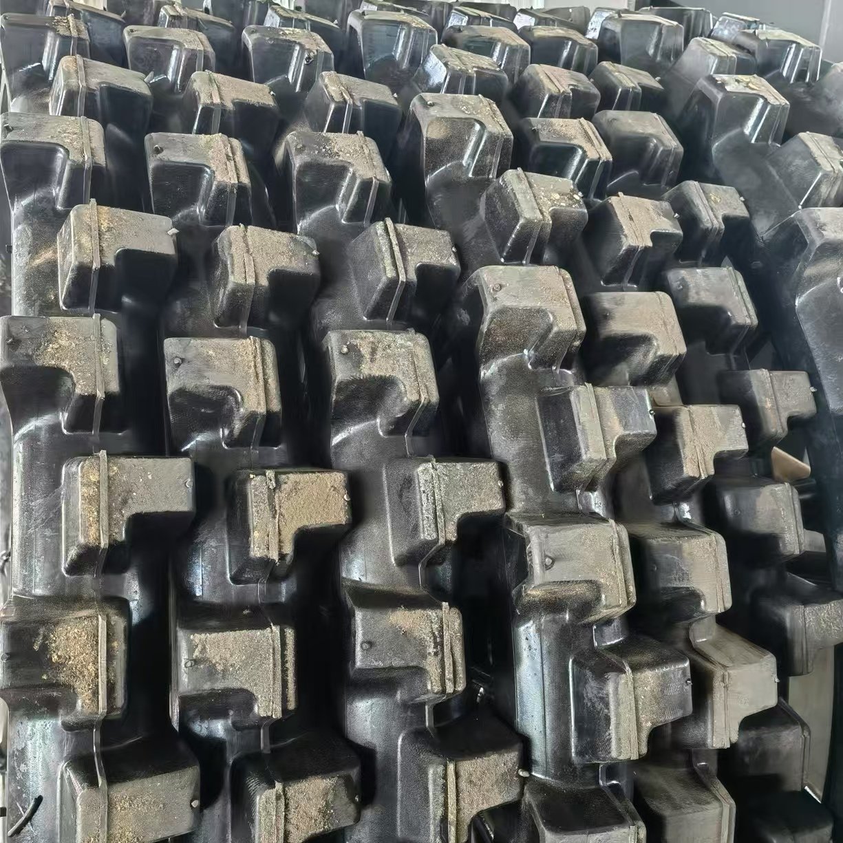 Thailand 1600*120mm Widened Tire Flower Tractor Paddy Wheel for Agricultural Machinery Parts