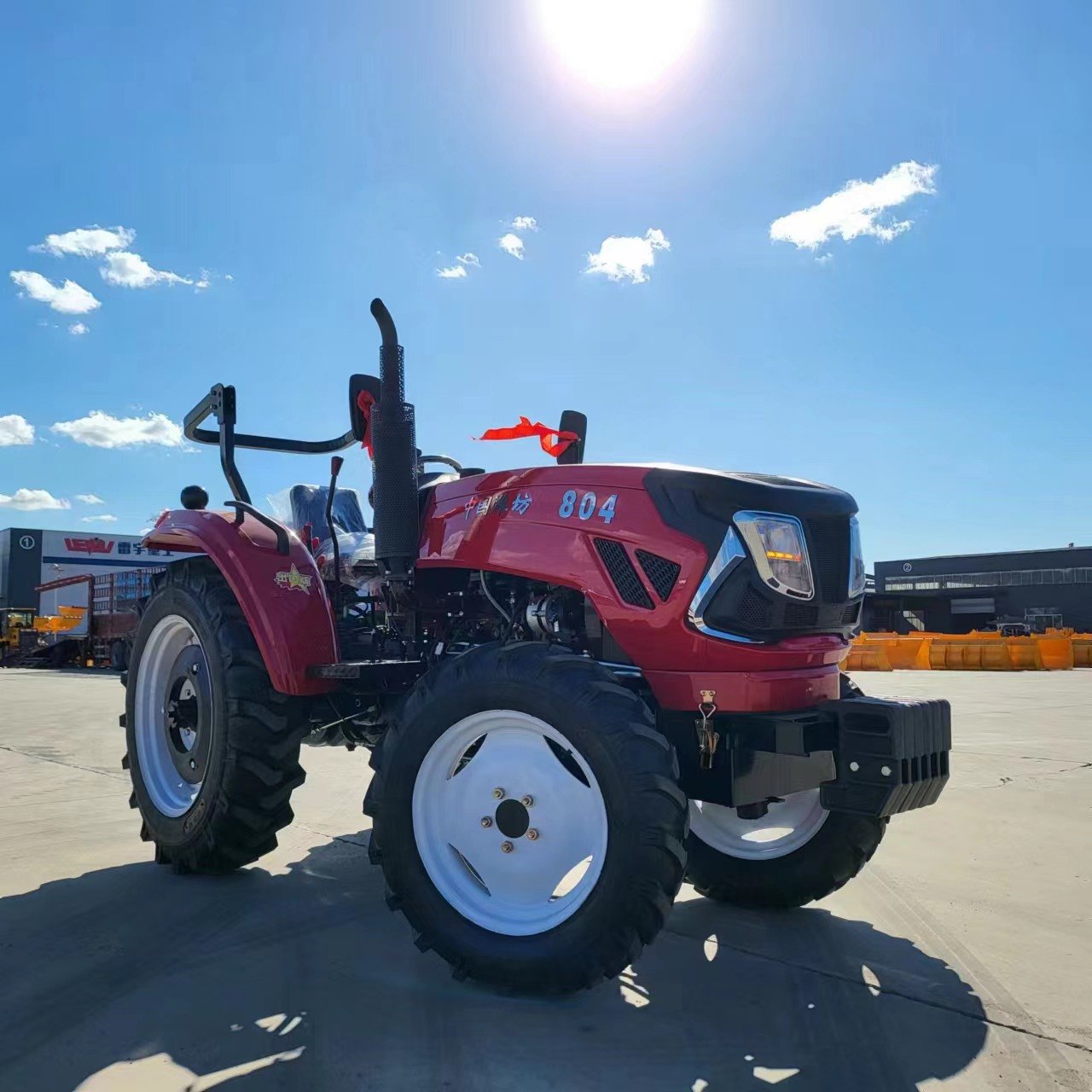 Four-wheel Drive Agriculture Garden Small Tractor 80hp Lawn Mower Tractor for Sale