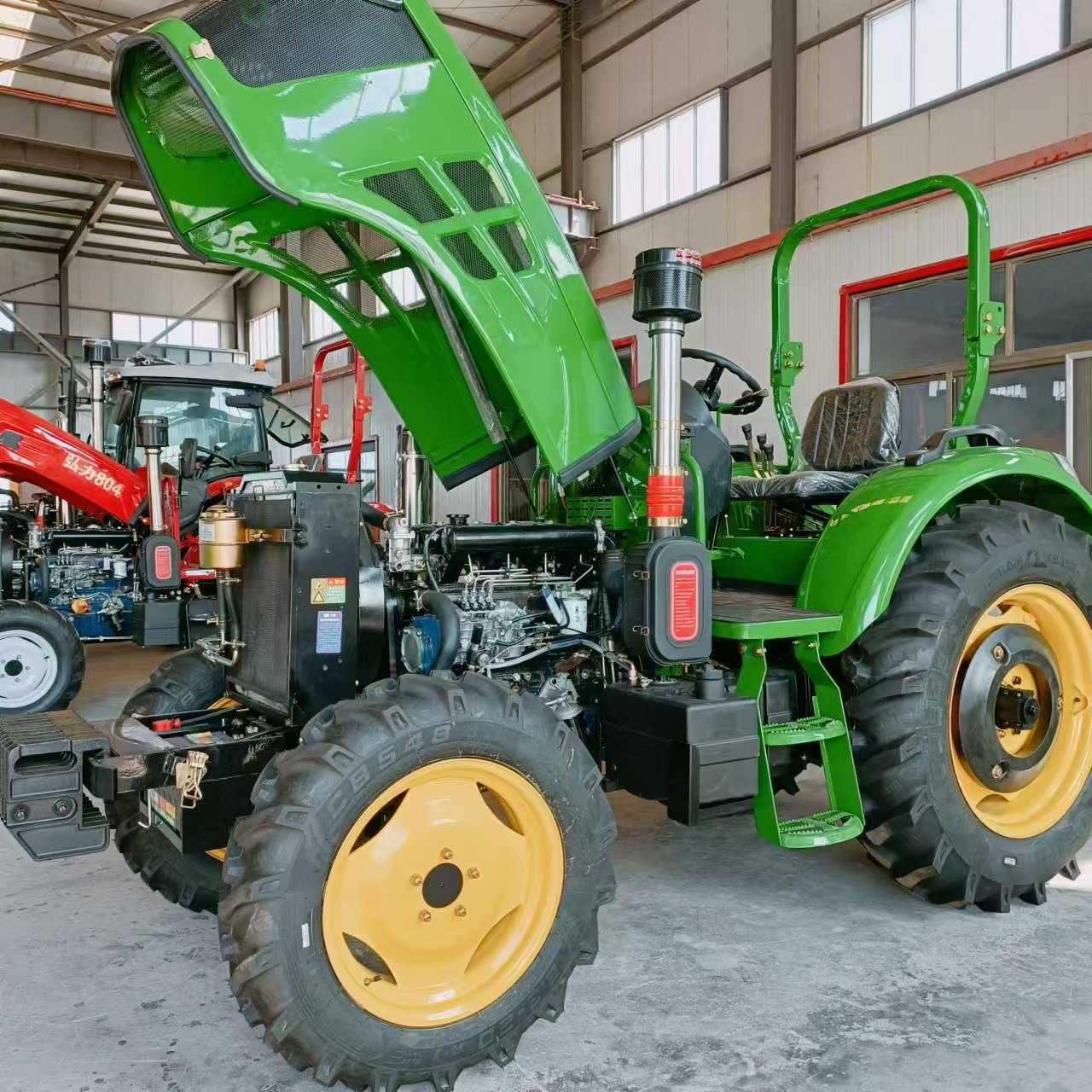 4x4 Small Wheel Tractor160hp Farm Tractor Green Cabin Tractors Mini Tractors