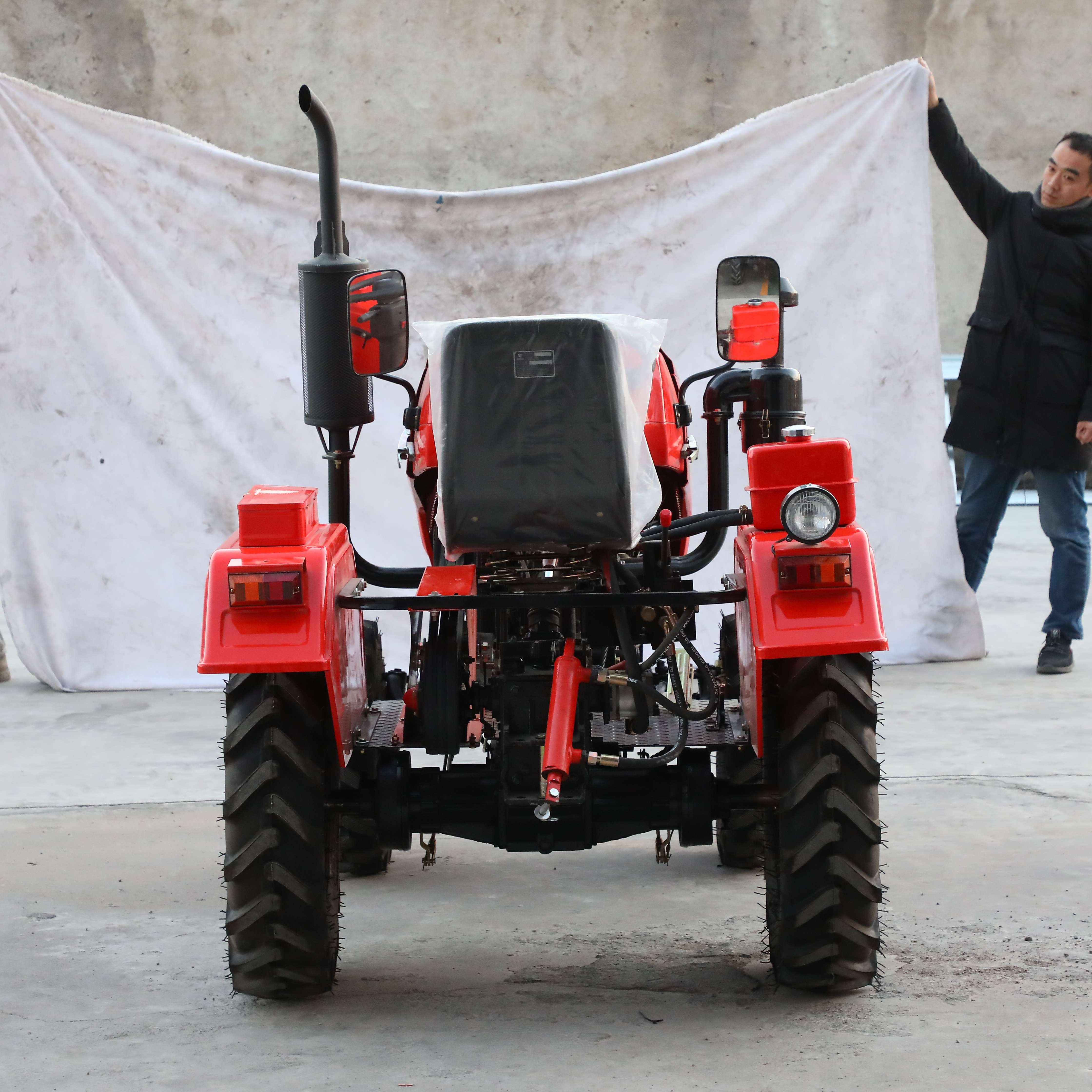 LKK-12hp Agriculture Farm Multifunctional Tractor with Environmental Protection Engine Cultivators Agricultural Farming Walking