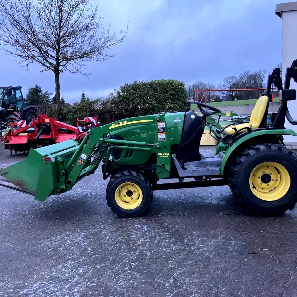 Johnn Deer 2320 Mini Tractor 4WD 4-Wheel Walking Tractor with Used or New Condition