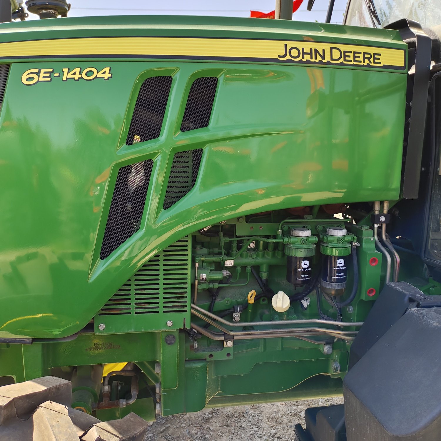 Cheap Wheel Tractor Farm Tractor Green 6E-1404 140hp High Productivity