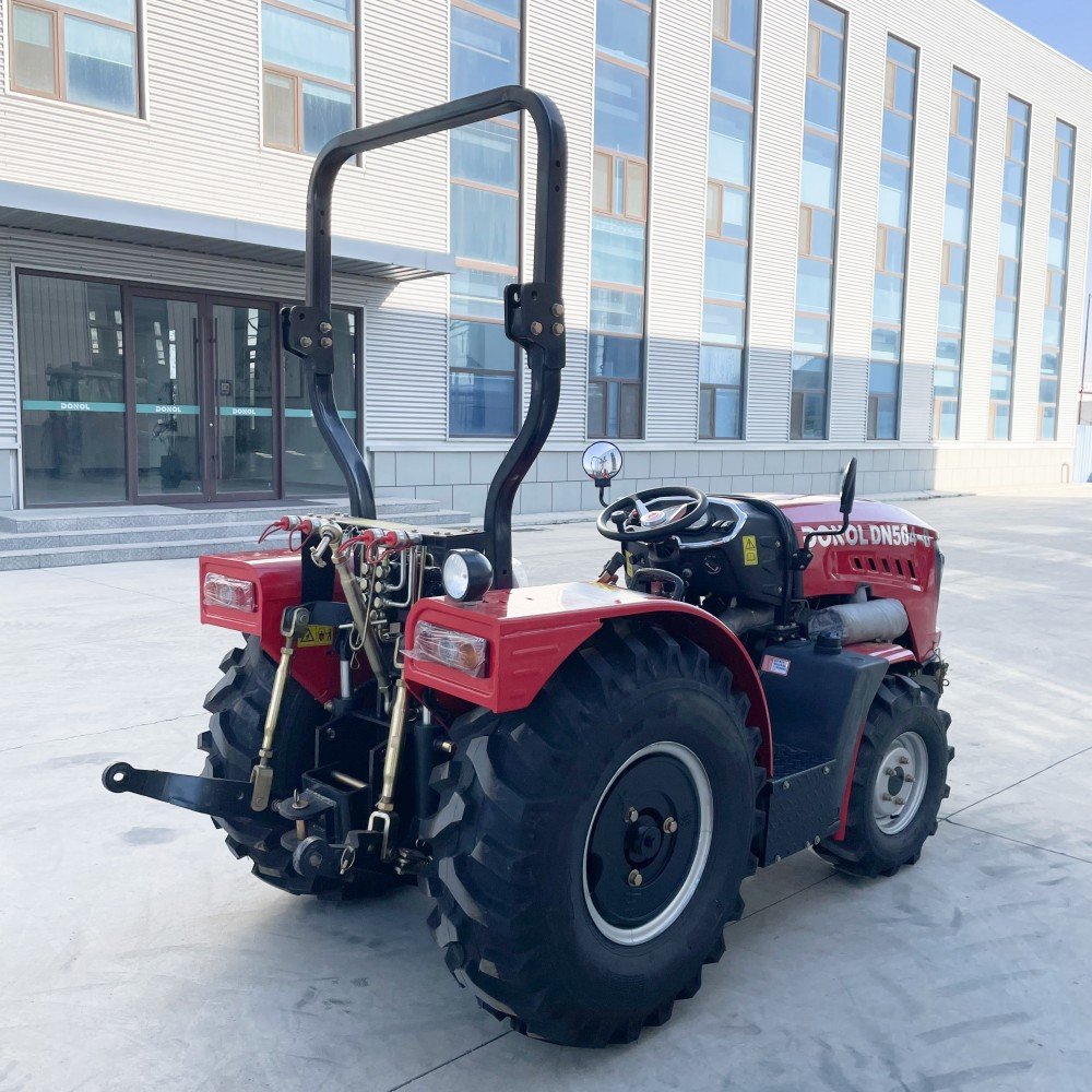 Compact 504-D Mini Series Multifunctional Agricultural Tractor 50HP Gearbox Engine with 4WD Wheel Greenhouses